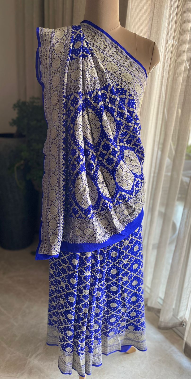 Kanika - Heart of Gold Saree