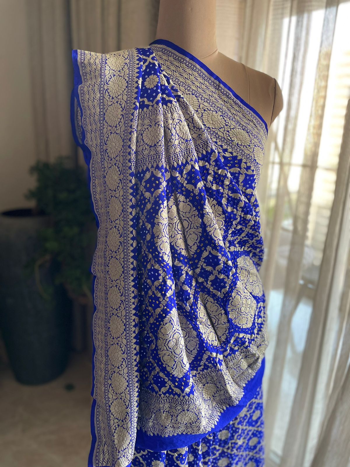 Kanika - Heart of Gold Saree