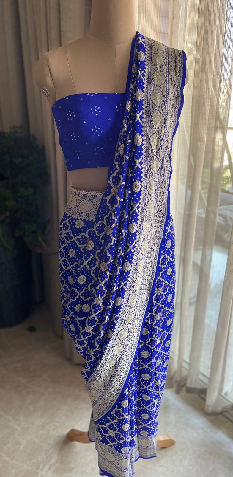 Kanika - Heart of Gold Saree