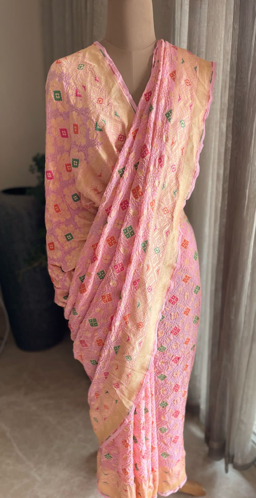 Ahaana - Ray of Morning Glory Meenakari Saree