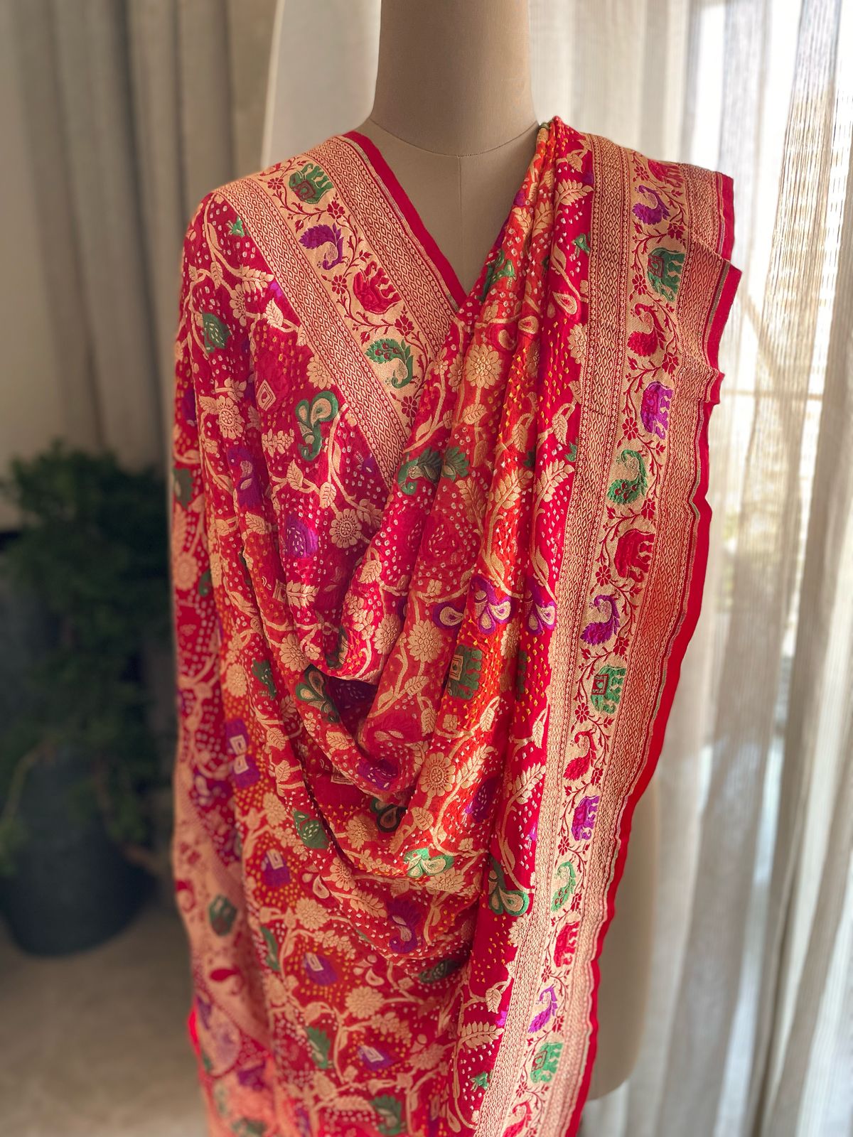 Anvika - The Definition Of Beauty Meenakari Motif Dupatta