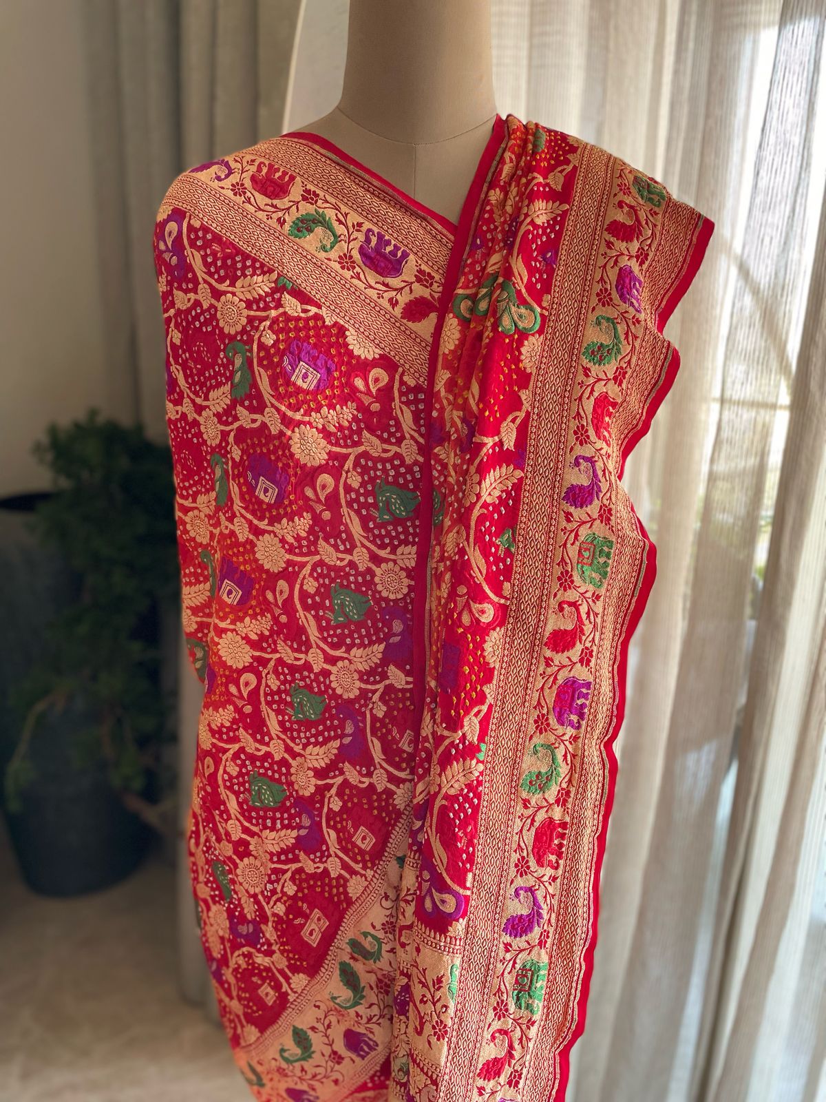 Anvika - The Definition Of Beauty Meenakari Motif Dupatta