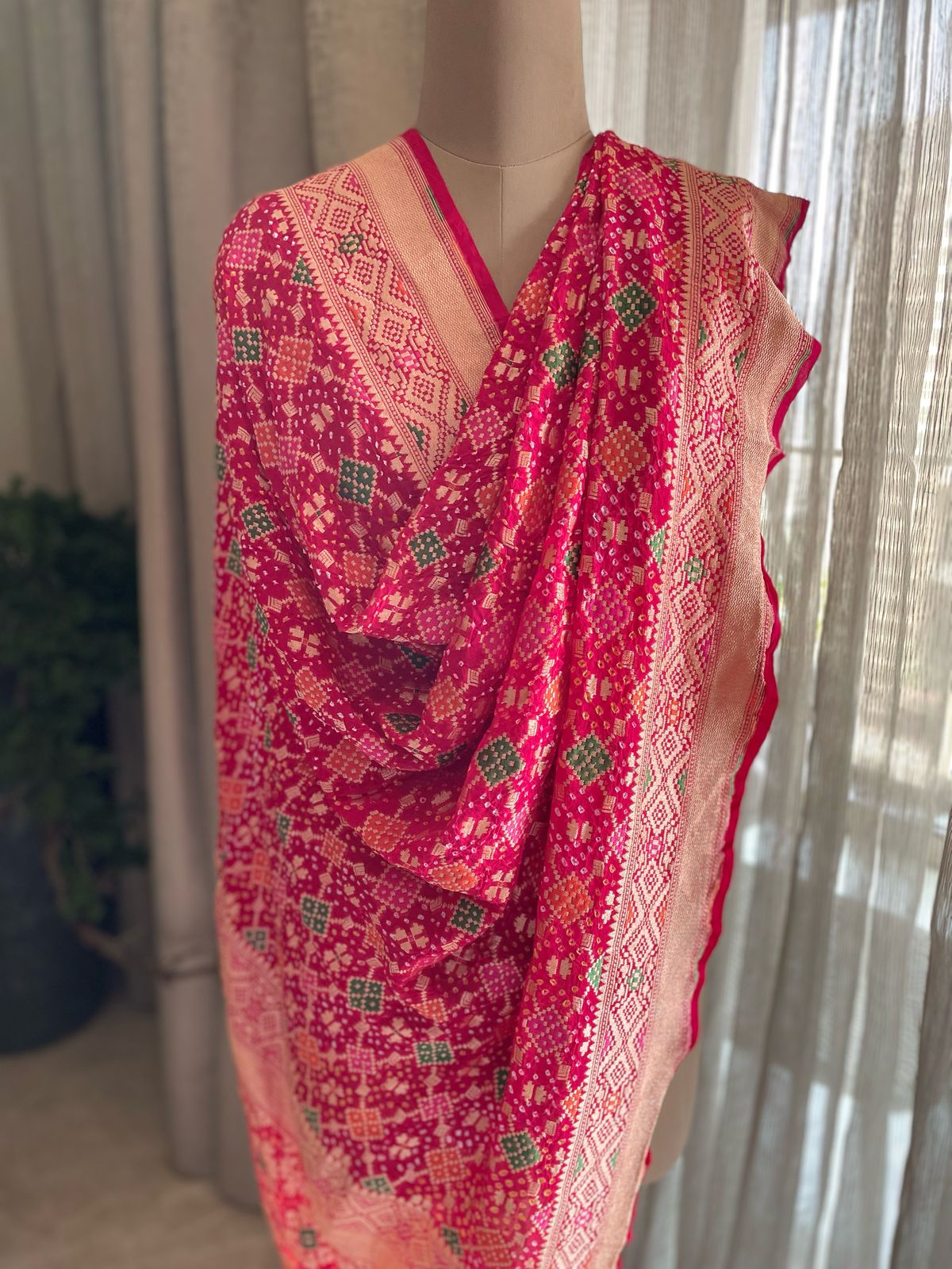 Vidushi - Wise Meenakari Dupatta