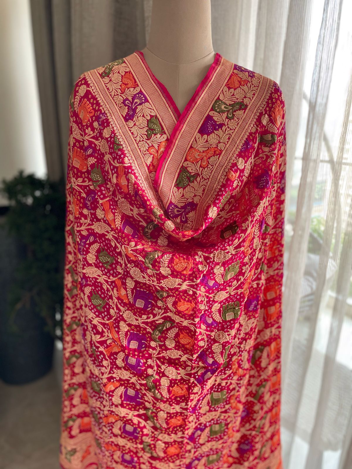 Anamika - Ring Finger Meenakari Motif Dupatta