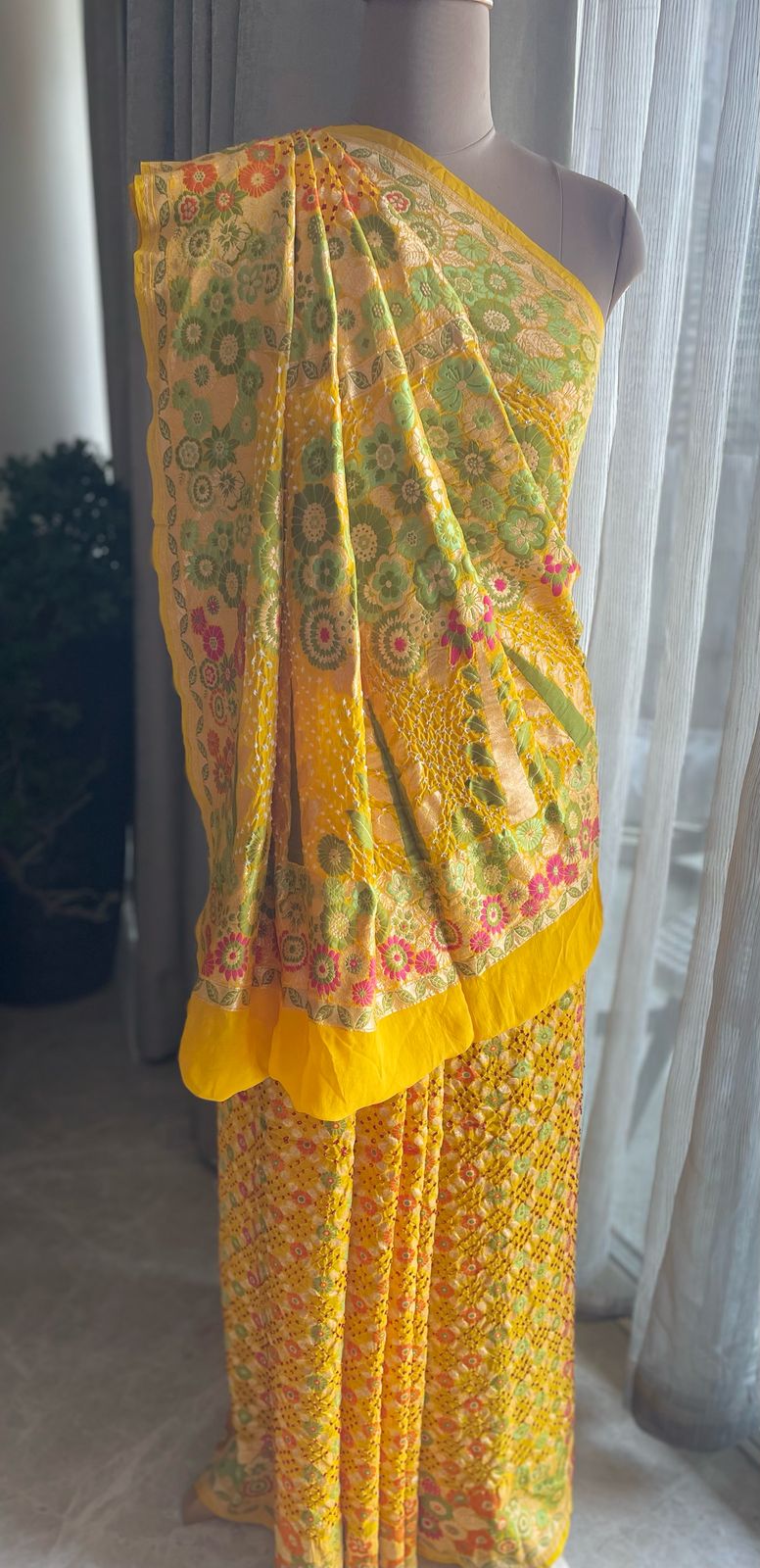 Riya - A Gem Meenakari Motif Saree