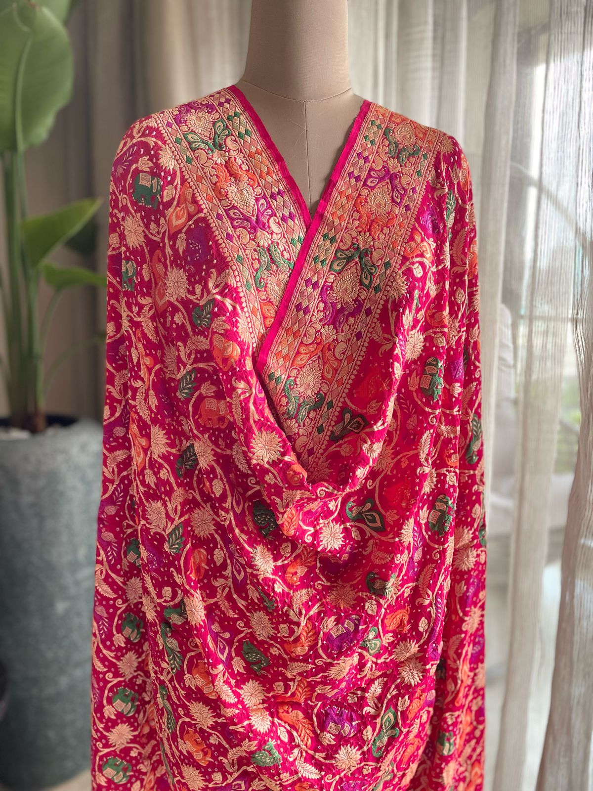 Itisha - Beautiful Meenakari Motif Dupatta