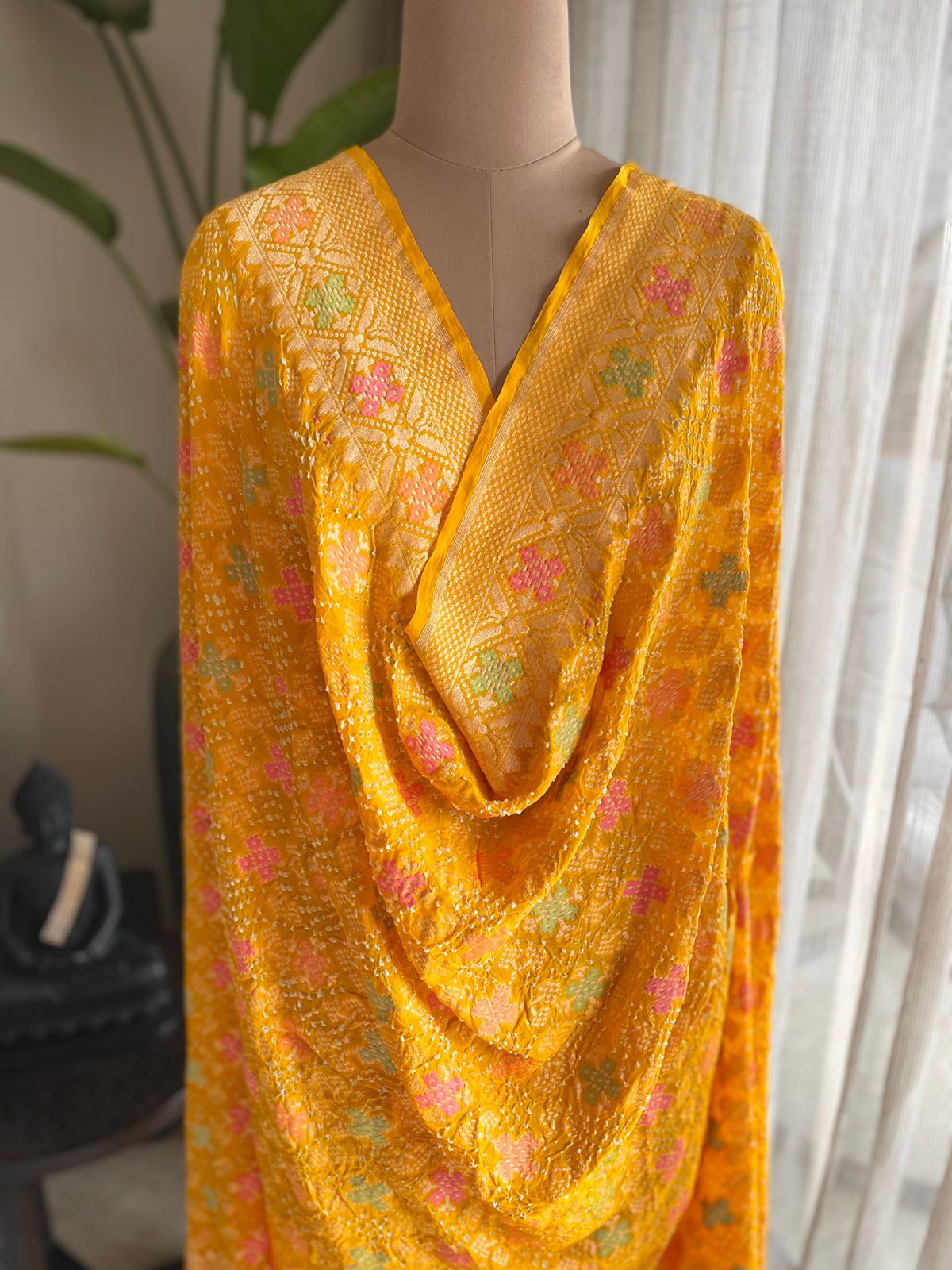 Niharika - Dew drops Meenakari Dupatta