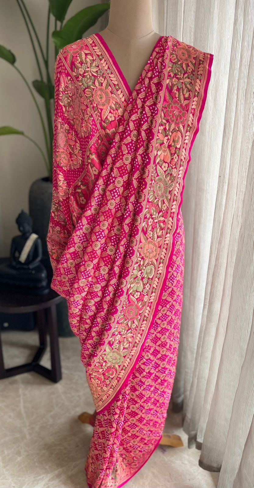 Arya - Noble Goddess Meenakari Motif Saree