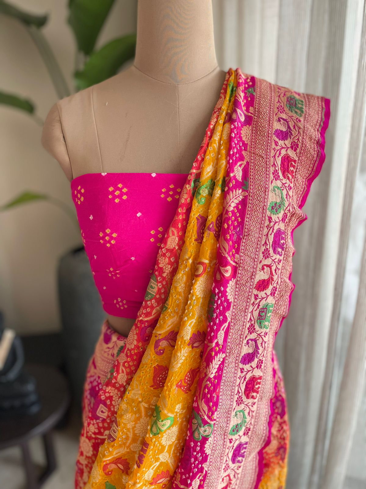 Lata - A Vine Meenakari Motif Saree
