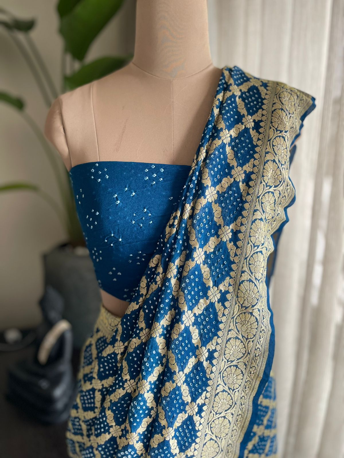Kanika - Heart of Gold Saree