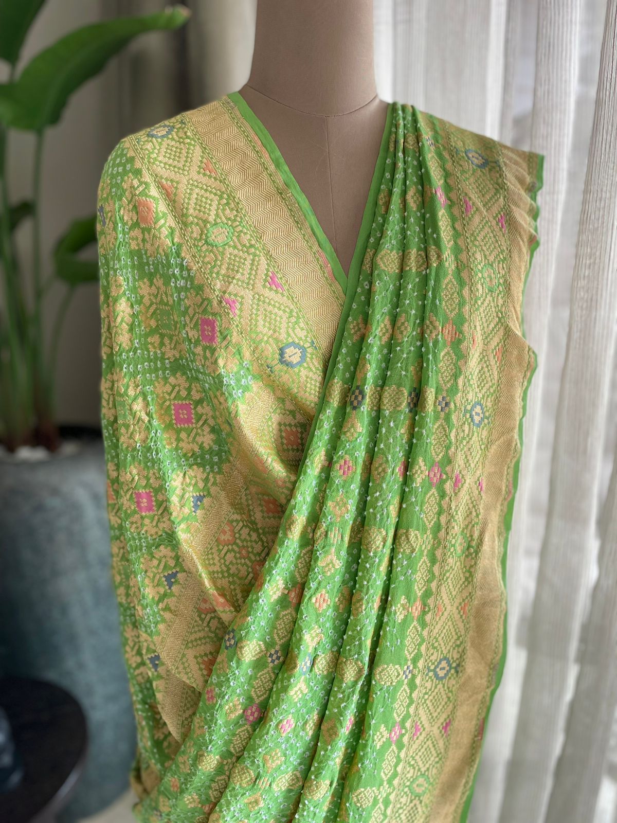 Nazaakat - The Expression of Love Meenakari Saree