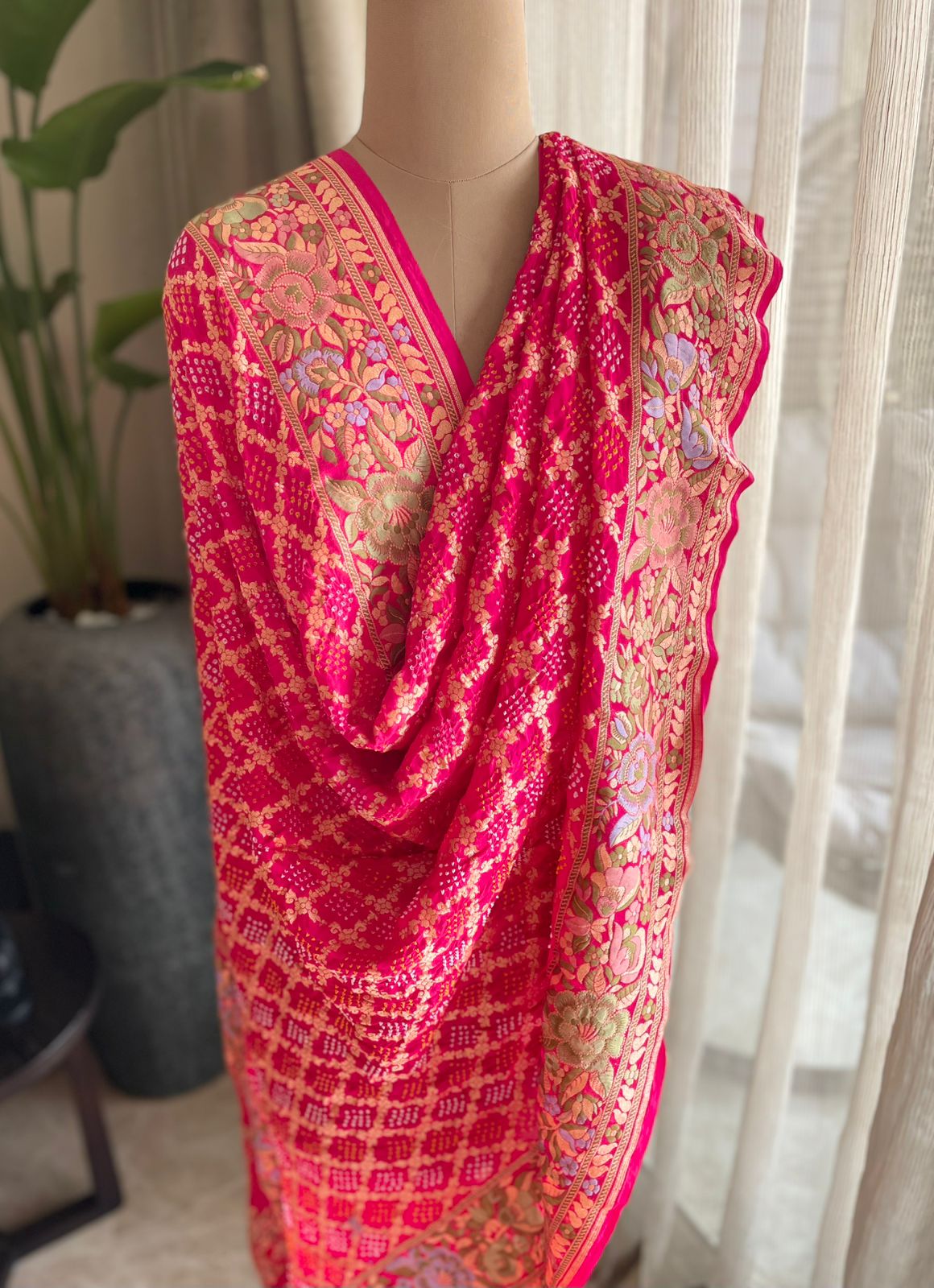 Shaurya - The Epitome Of Brightness Meenakari Motif Dupatta