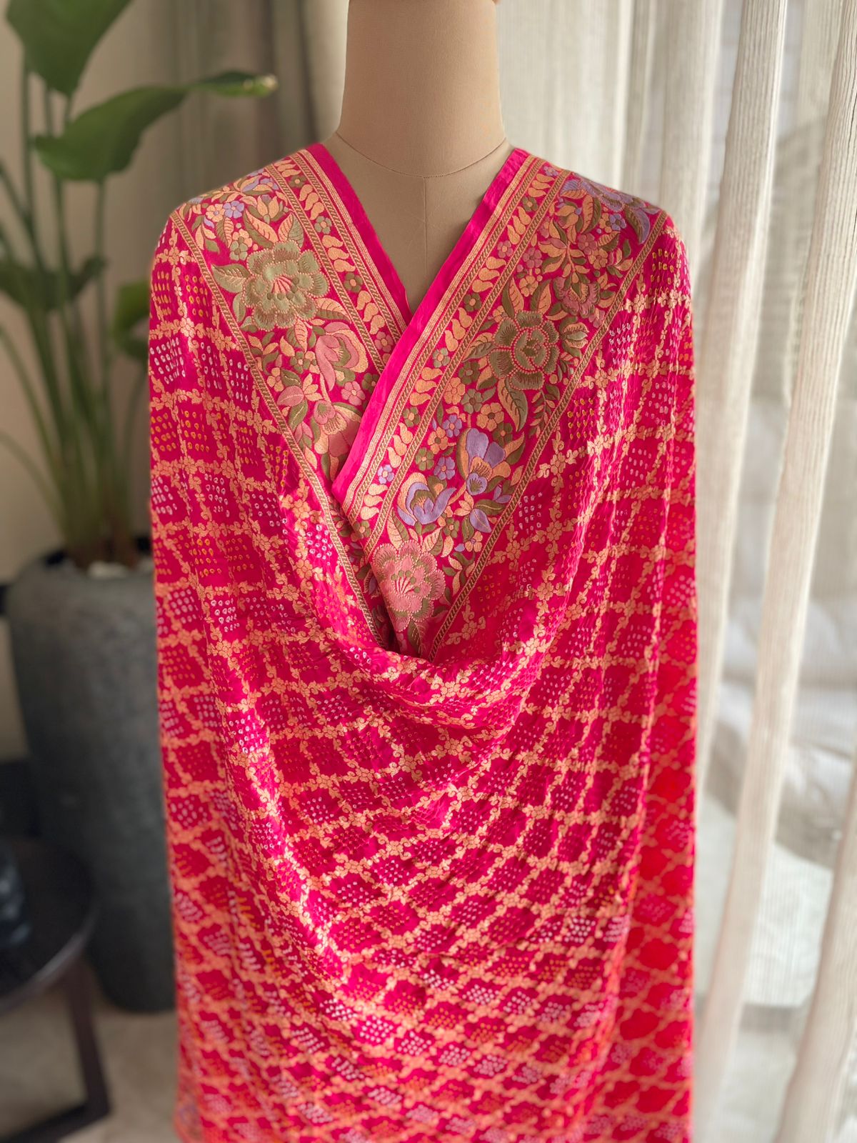 Shaurya - The Epitome Of Brightness Meenakari Motif Dupatta