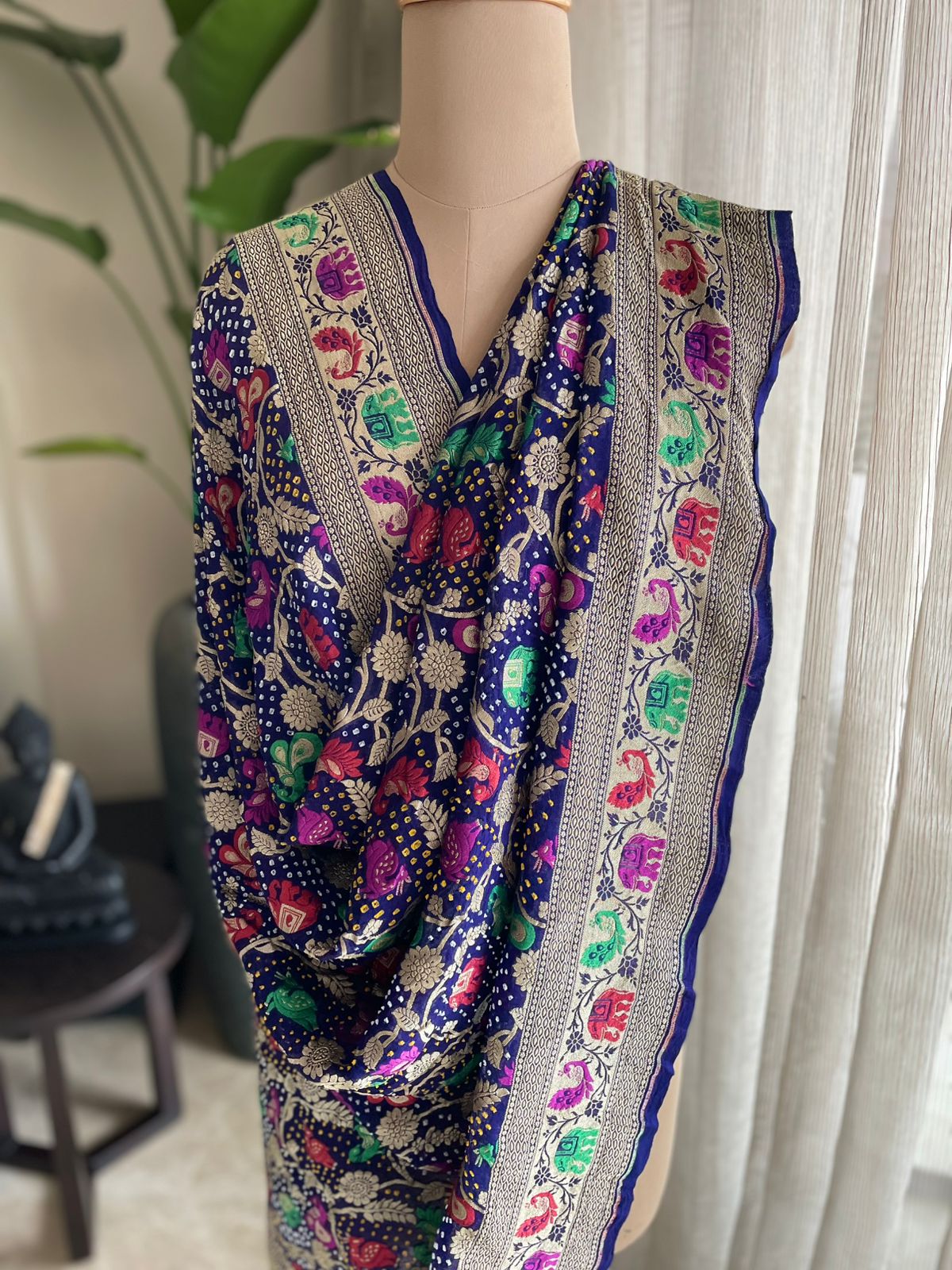 Rajwada - Bespoke Royalty Meenakari Motif Dupatta
