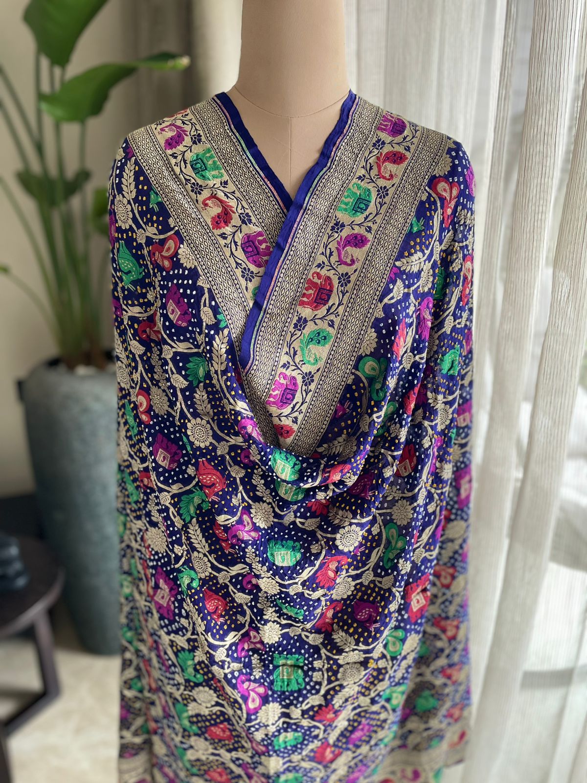 Rajwada - Bespoke Royalty Meenakari Motif Dupatta