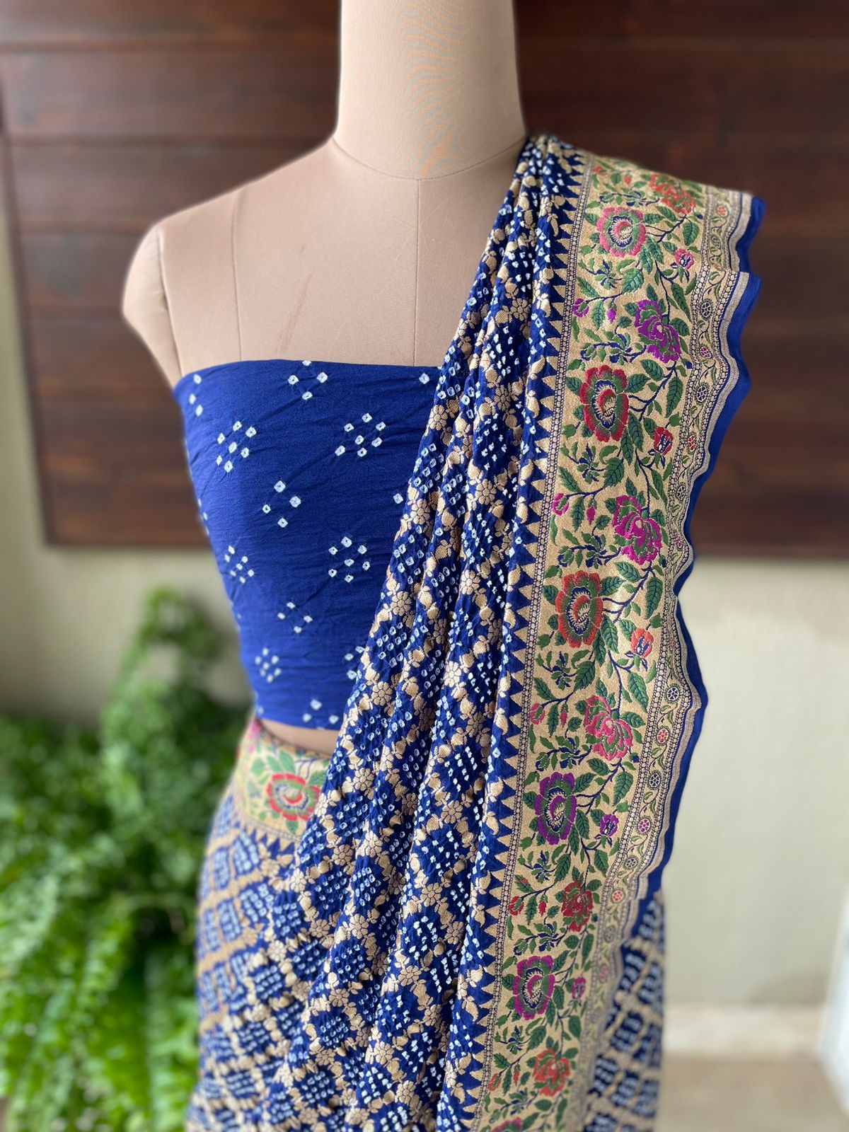 Diti - Brilliance Meenakari Motif Saree