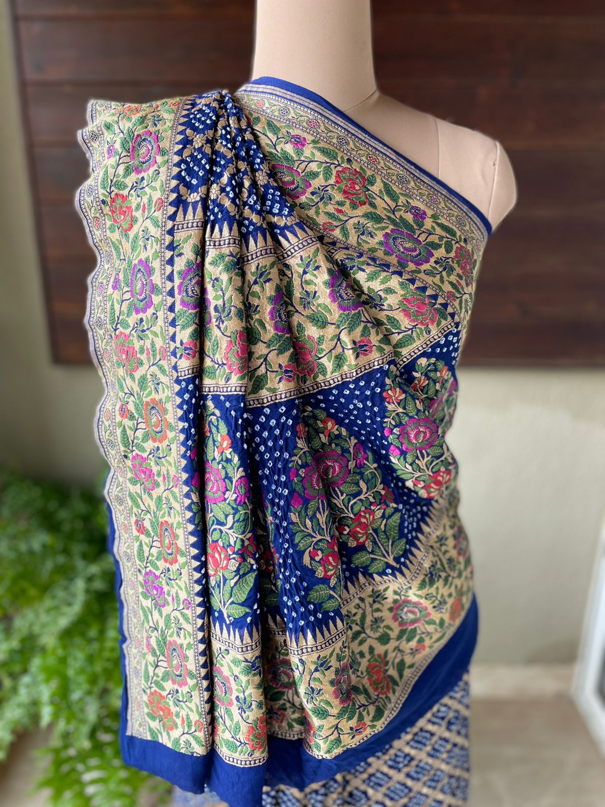 Diti - Brilliance Meenakari Motif Saree