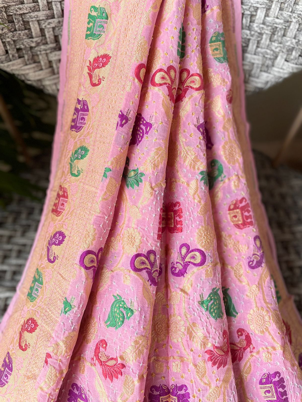 Ayushree - Beautiful Meenakari Motif Saree