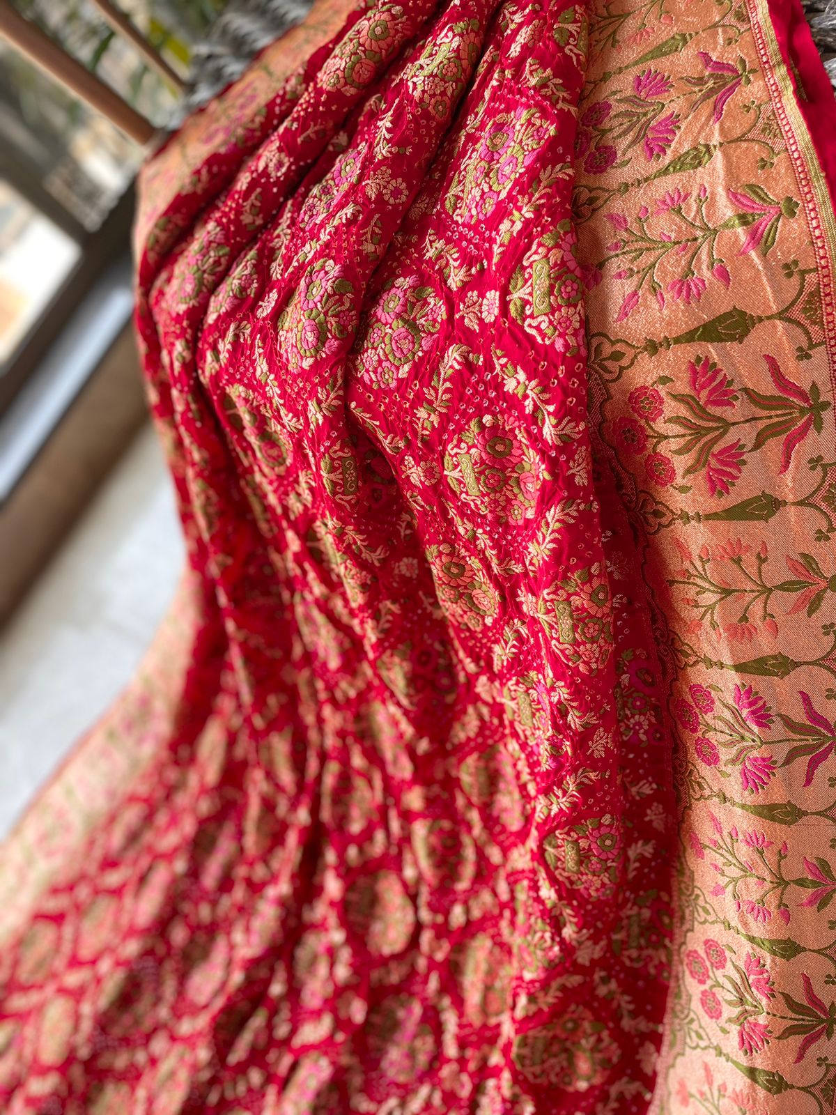 Mitali - Bond Between Friendship Meenakari Motif Saree