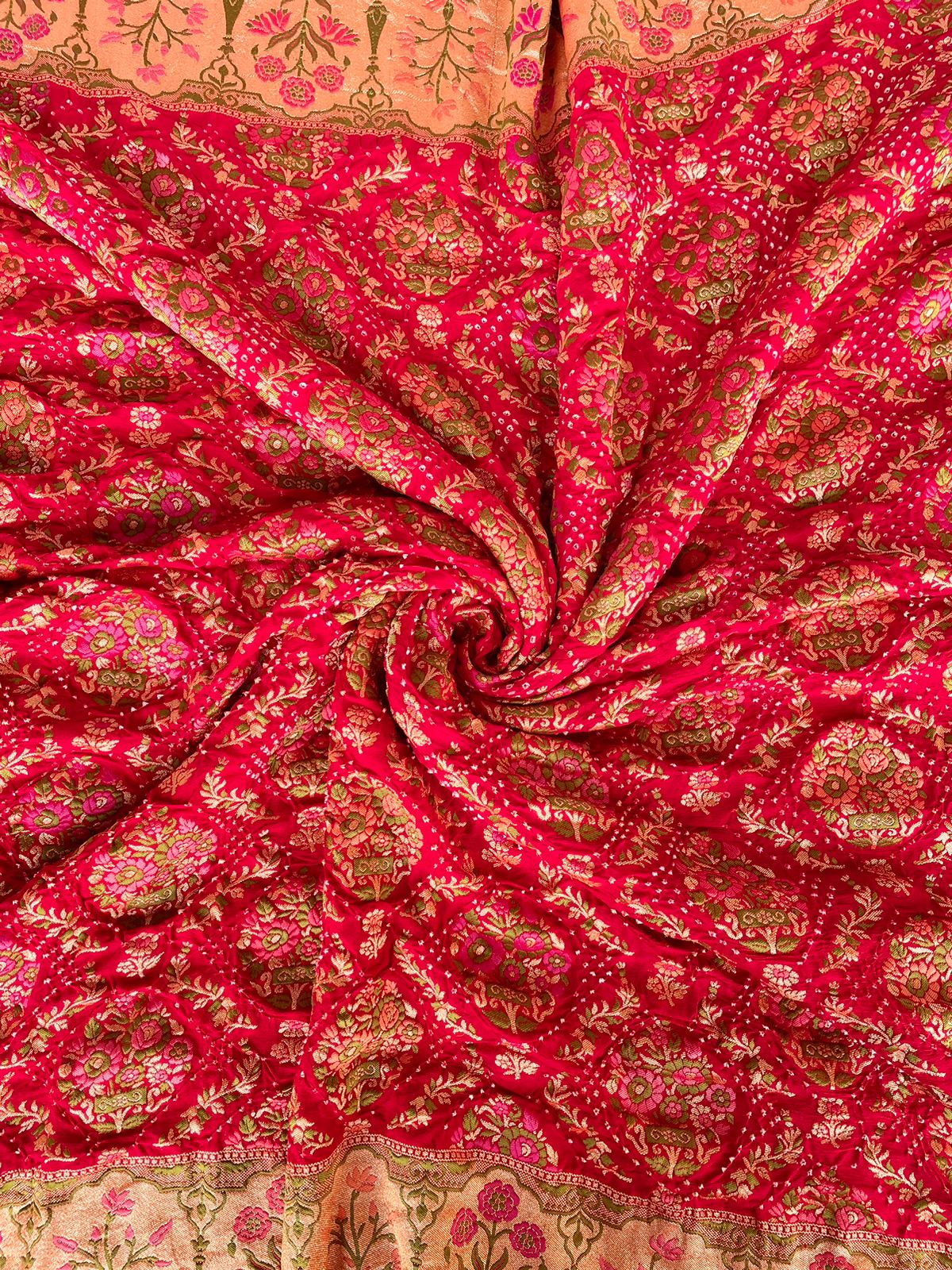 Mitali - Bond Between Friendship Meenakari Motif Saree