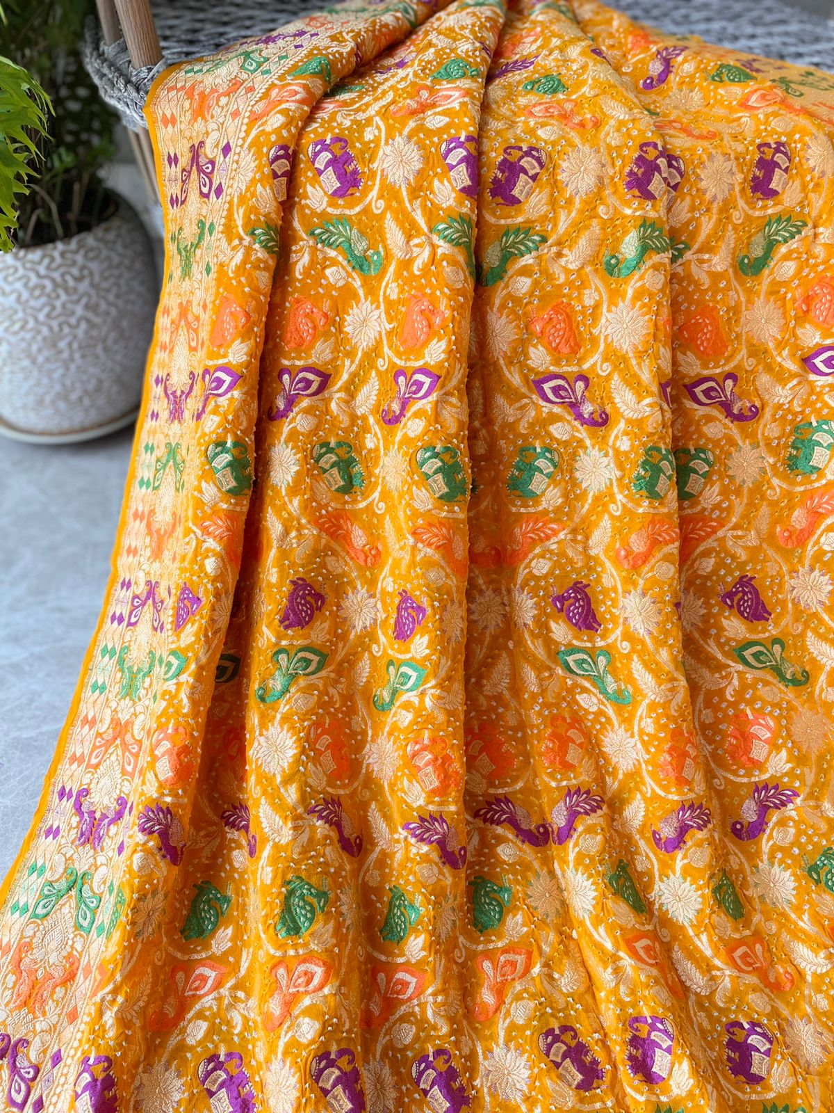 Aditi - Free and Unbounded Meenakari Motif Saree