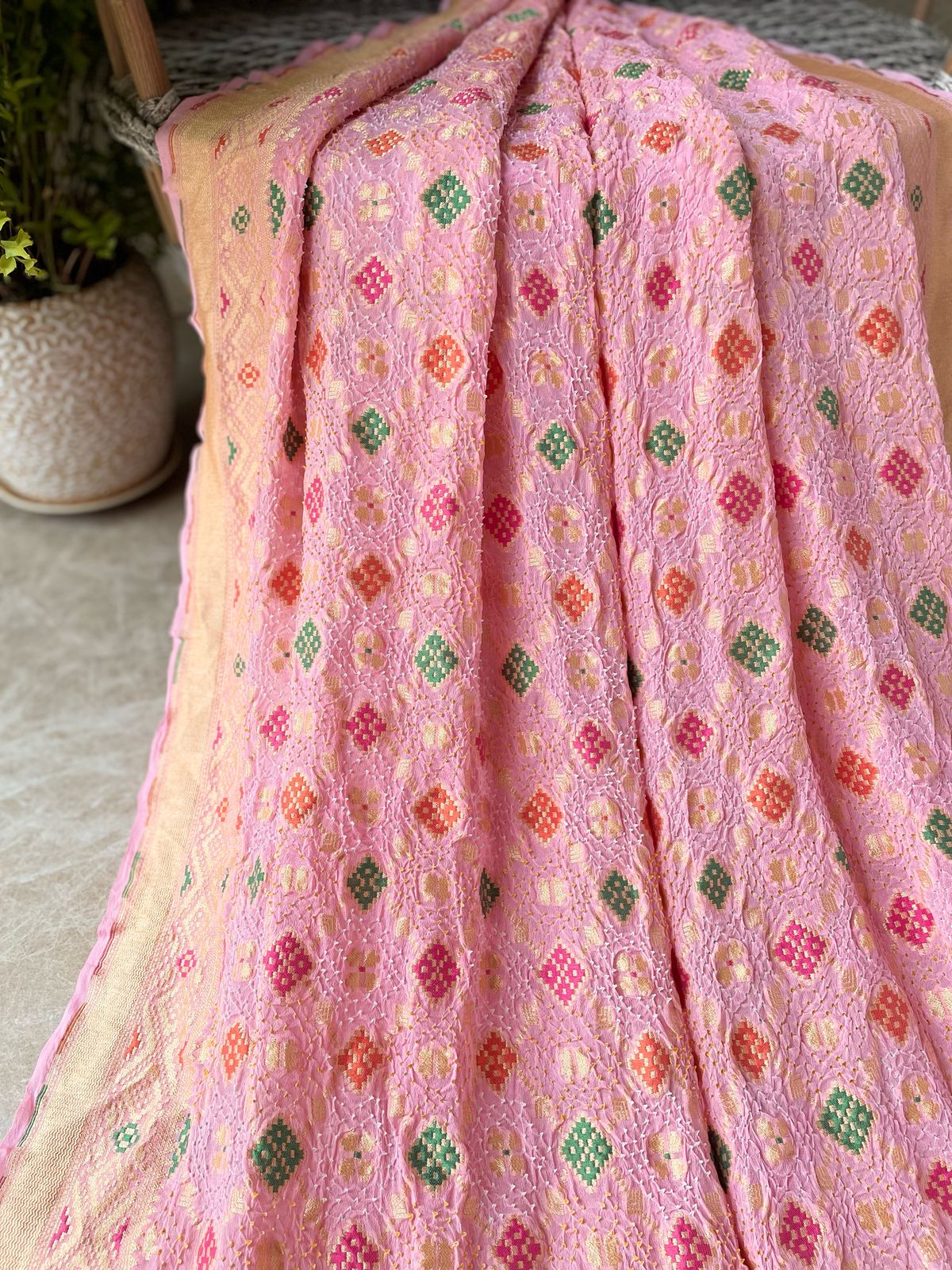 Ahaana - Ray of Morning Glory Meenakari Saree