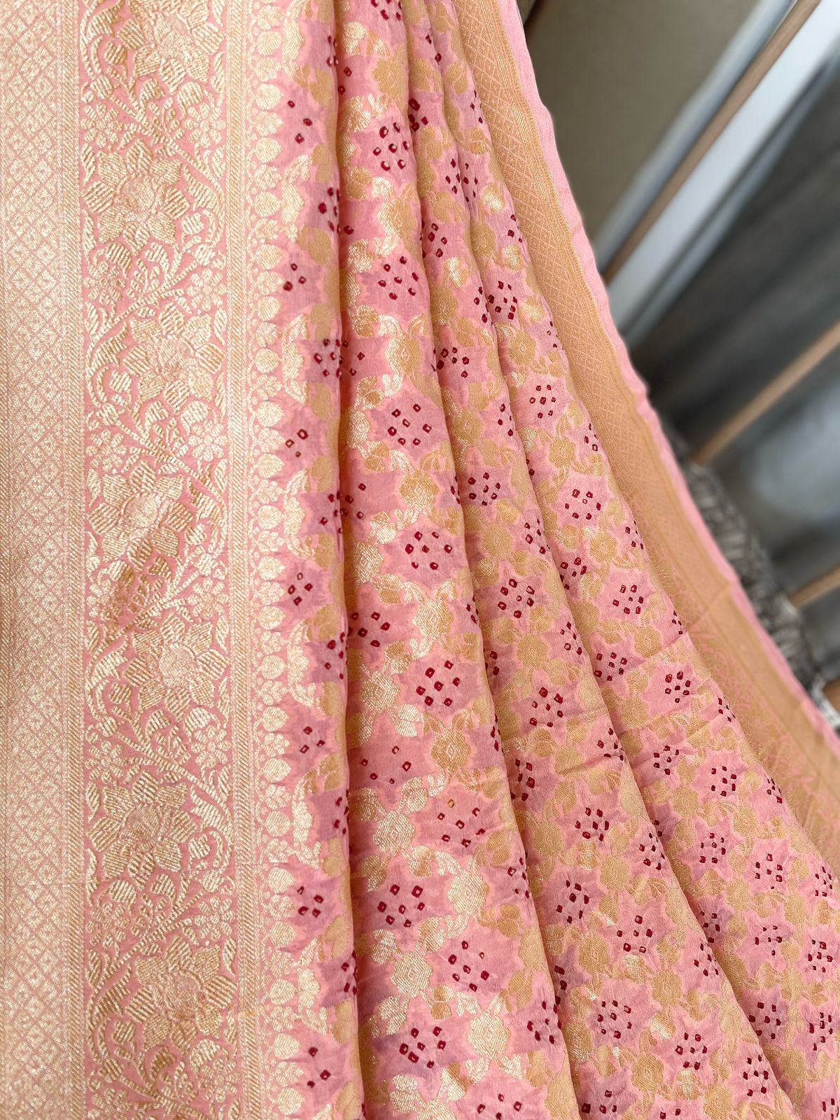 Samaira - Enchanting Saree