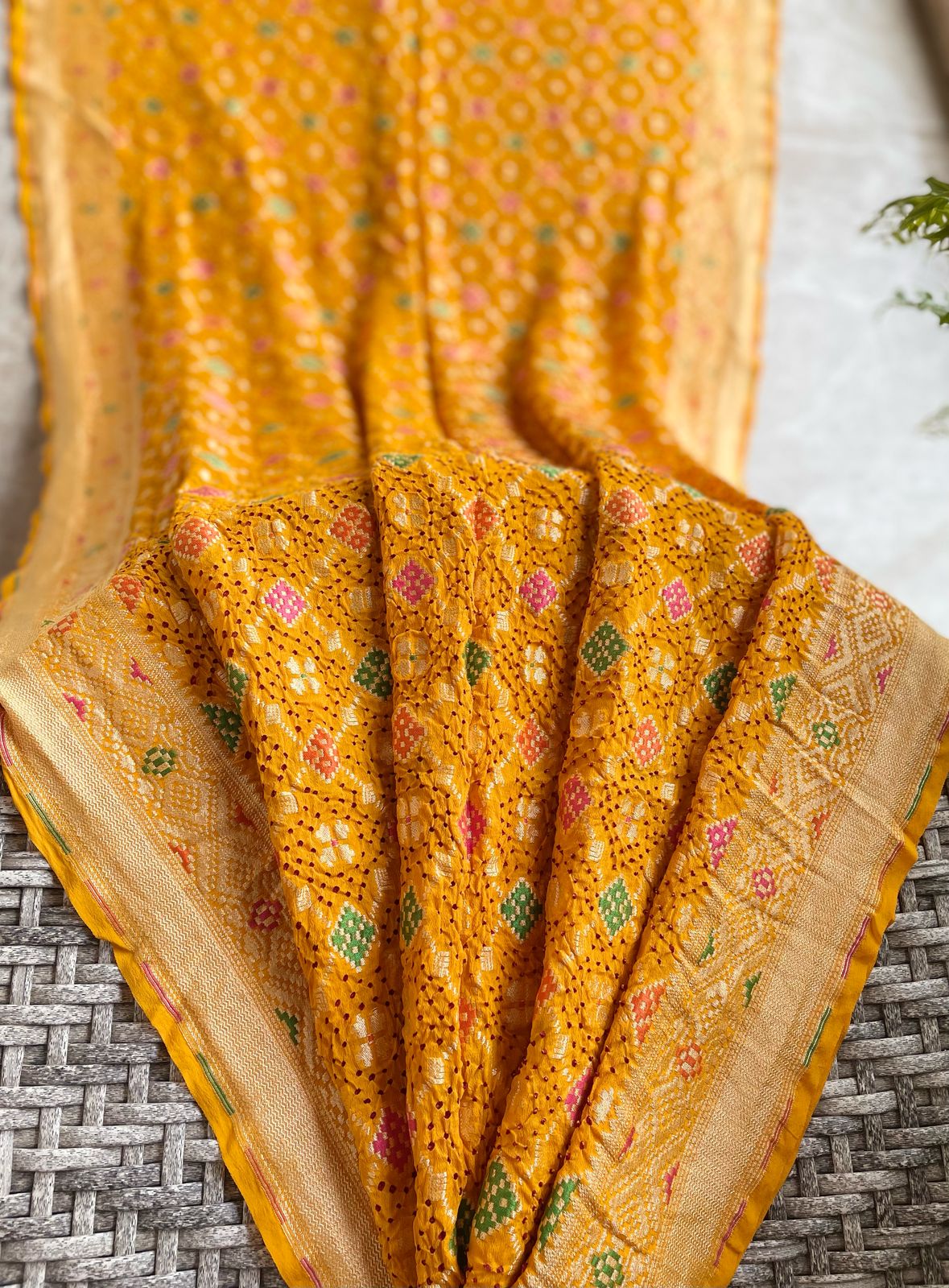 Nazaakat - The Expression of Love Meenakari Saree