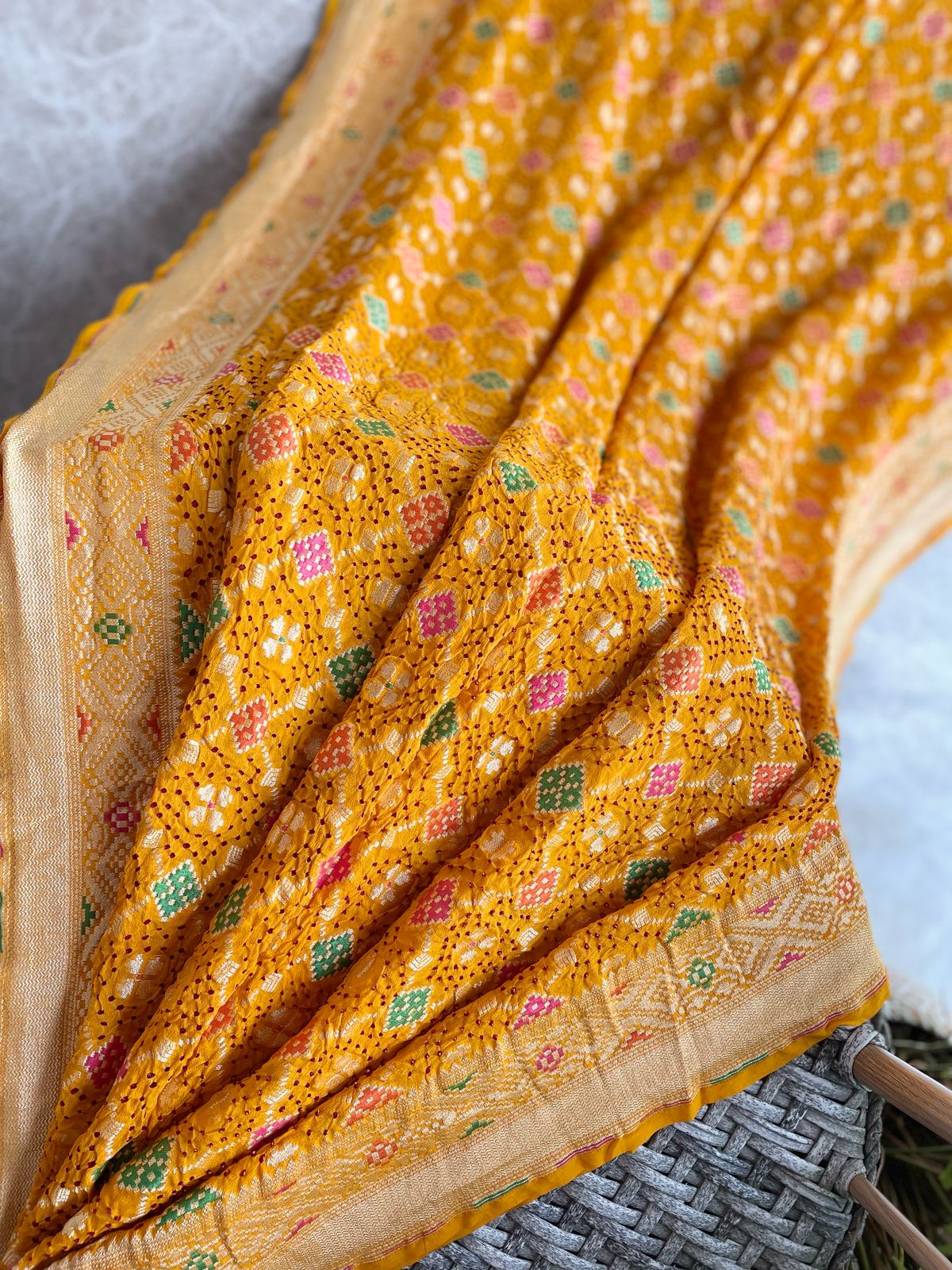 Nazaakat - The Expression of Love Meenakari Saree