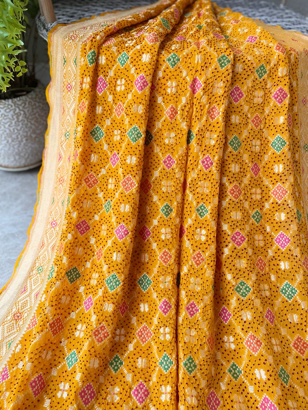Nazaakat - The Expression of Love Meenakari Saree