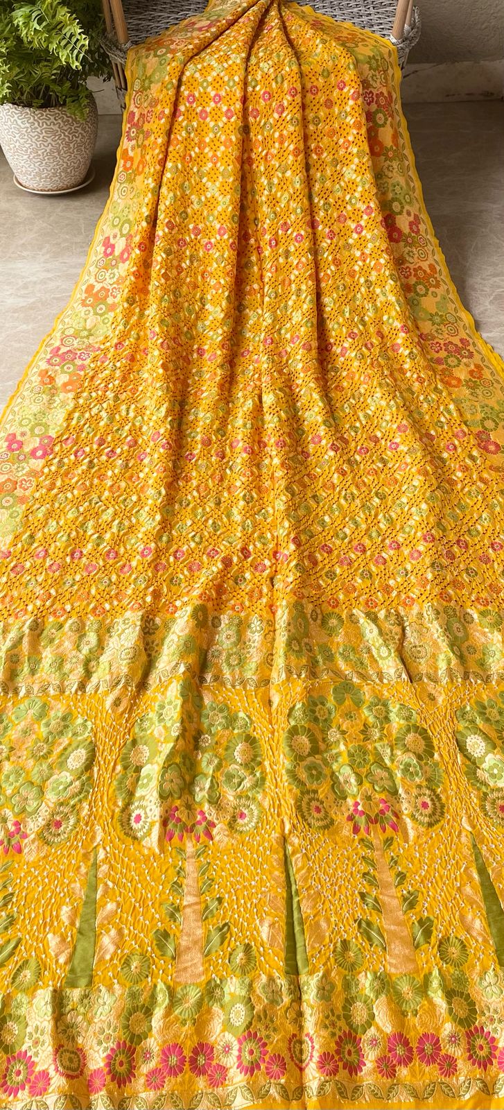 Riya - A Gem Meenakari Motif Saree