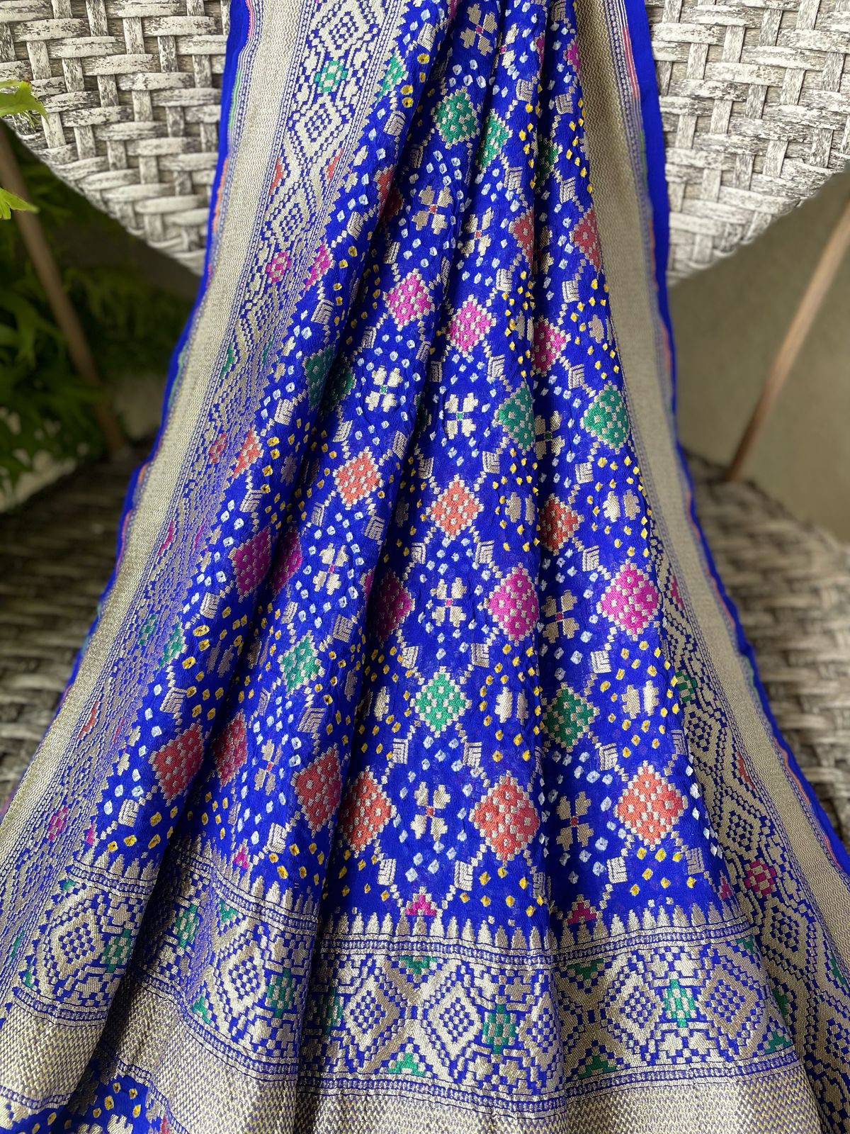 Noor - The Eternal Divinity Meenakari Dupatta