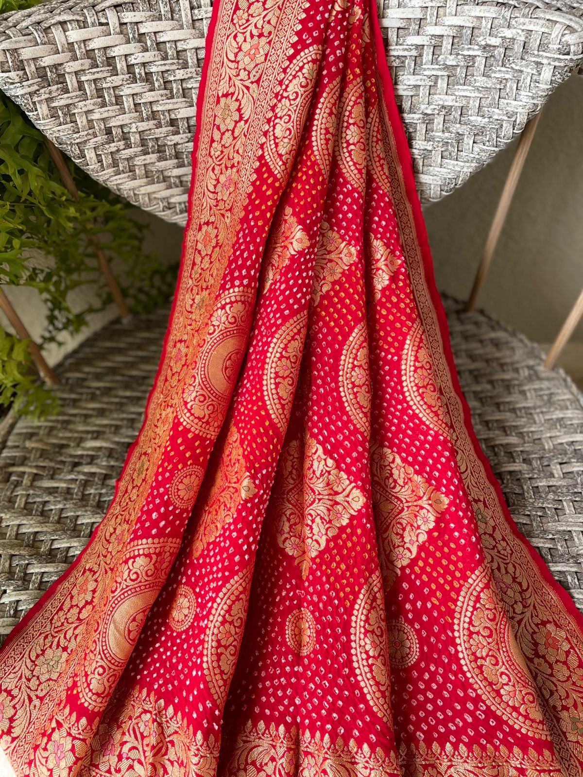 Chitra - The Picturesque Meenakari Motif Dupatta