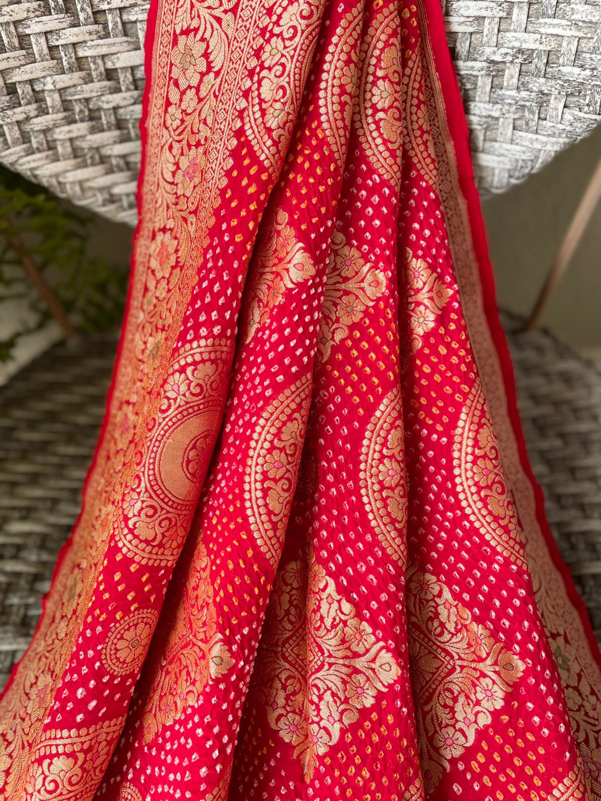 Chitra - The Picturesque Meenakari Motif Dupatta