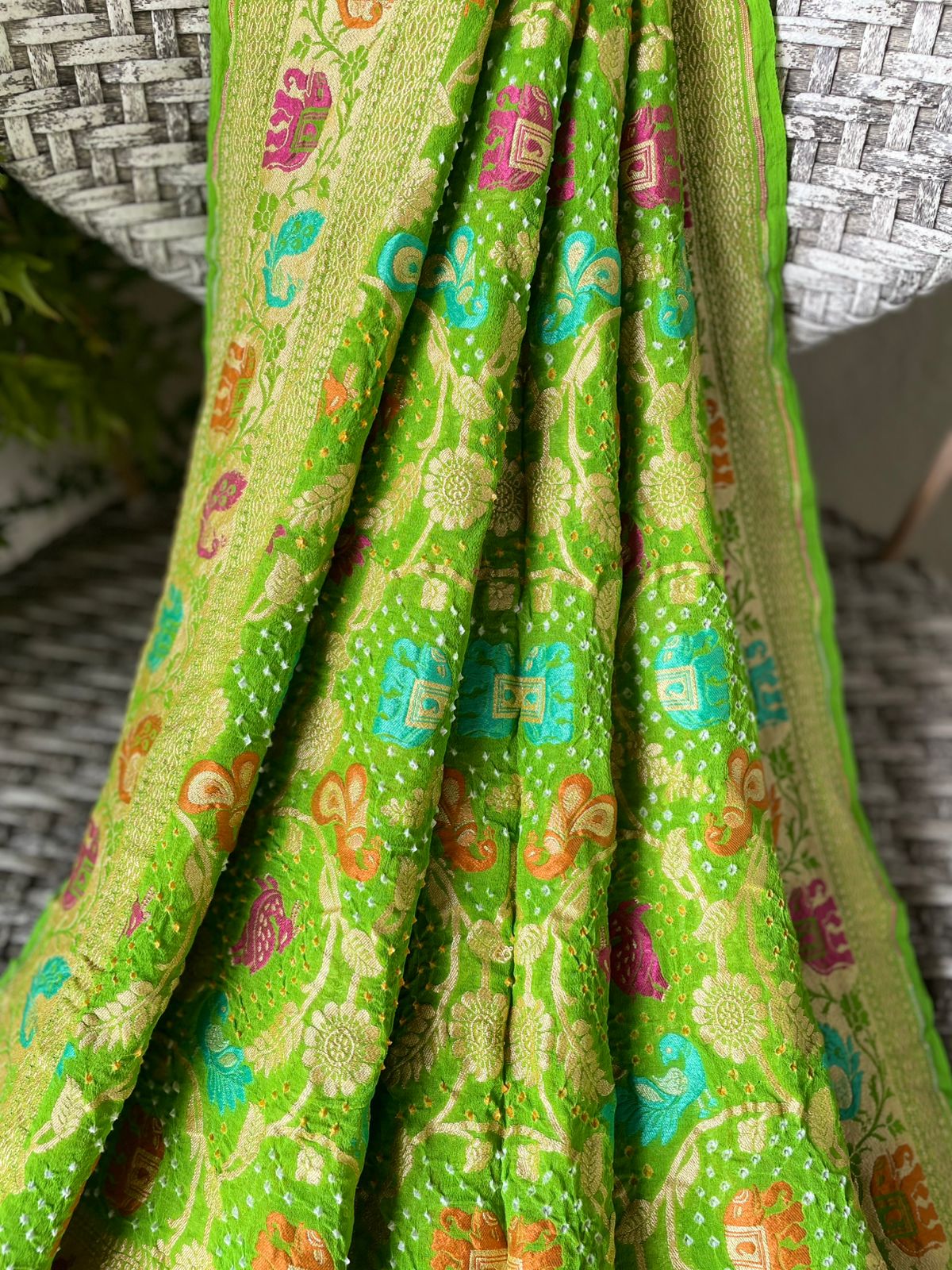 Akriti - Figure or Form Meenakari Motif Dupatta