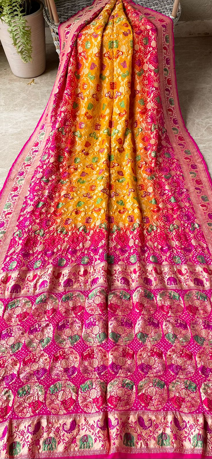 Lata - A Vine Meenakari Motif Saree