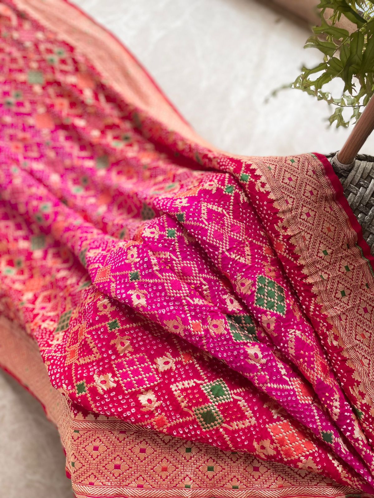 Saira - An Enchanting Princess Meenakari Saree