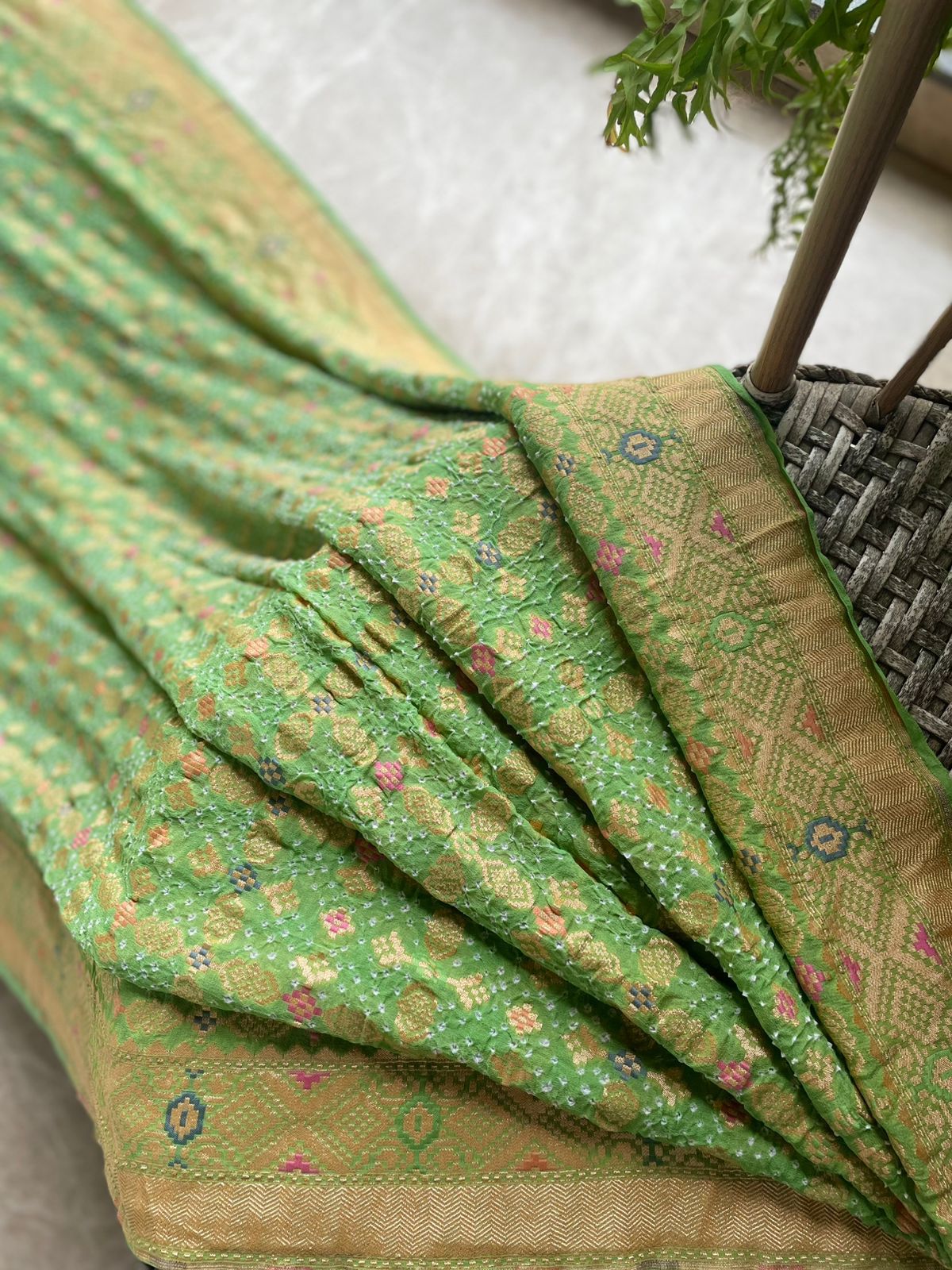 Nazaakat - The Expression of Love Meenakari Saree
