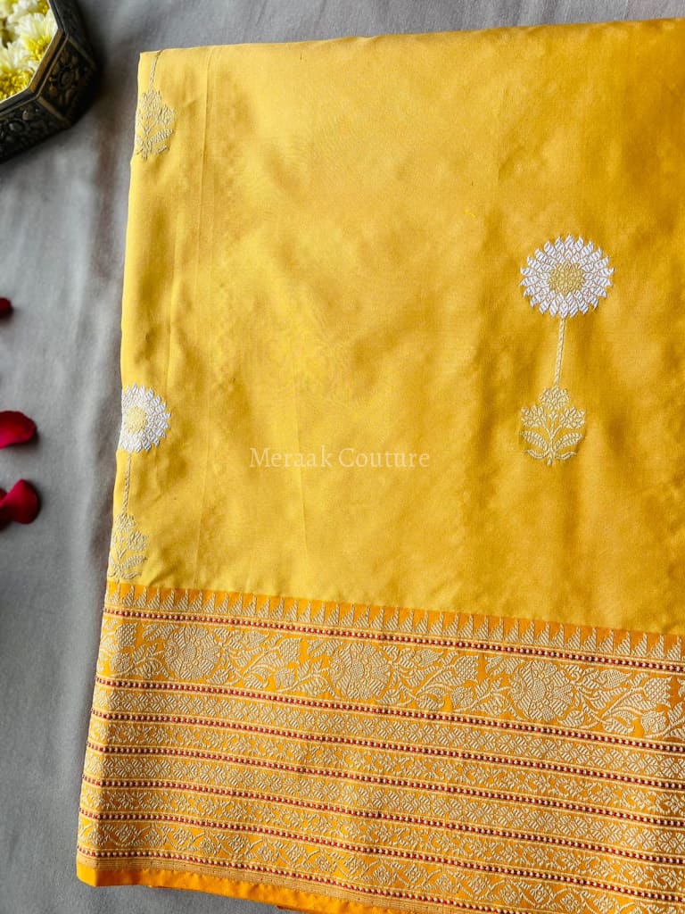 Amisha - Beautiful & Pure Banarasi Silk Saree Saree