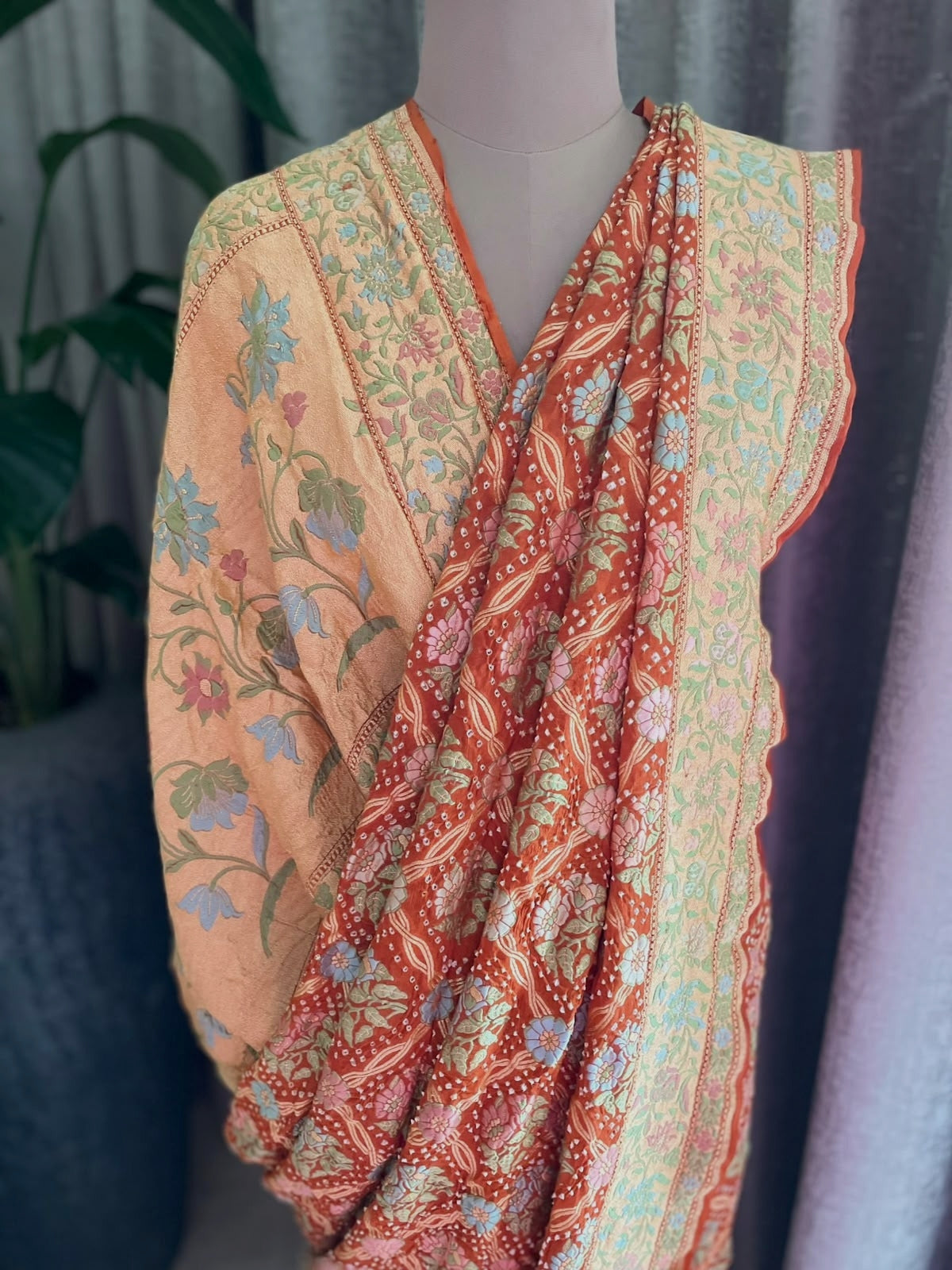 Mitali - Burnt Orange Tilfi Meenakari Bandhani Saree