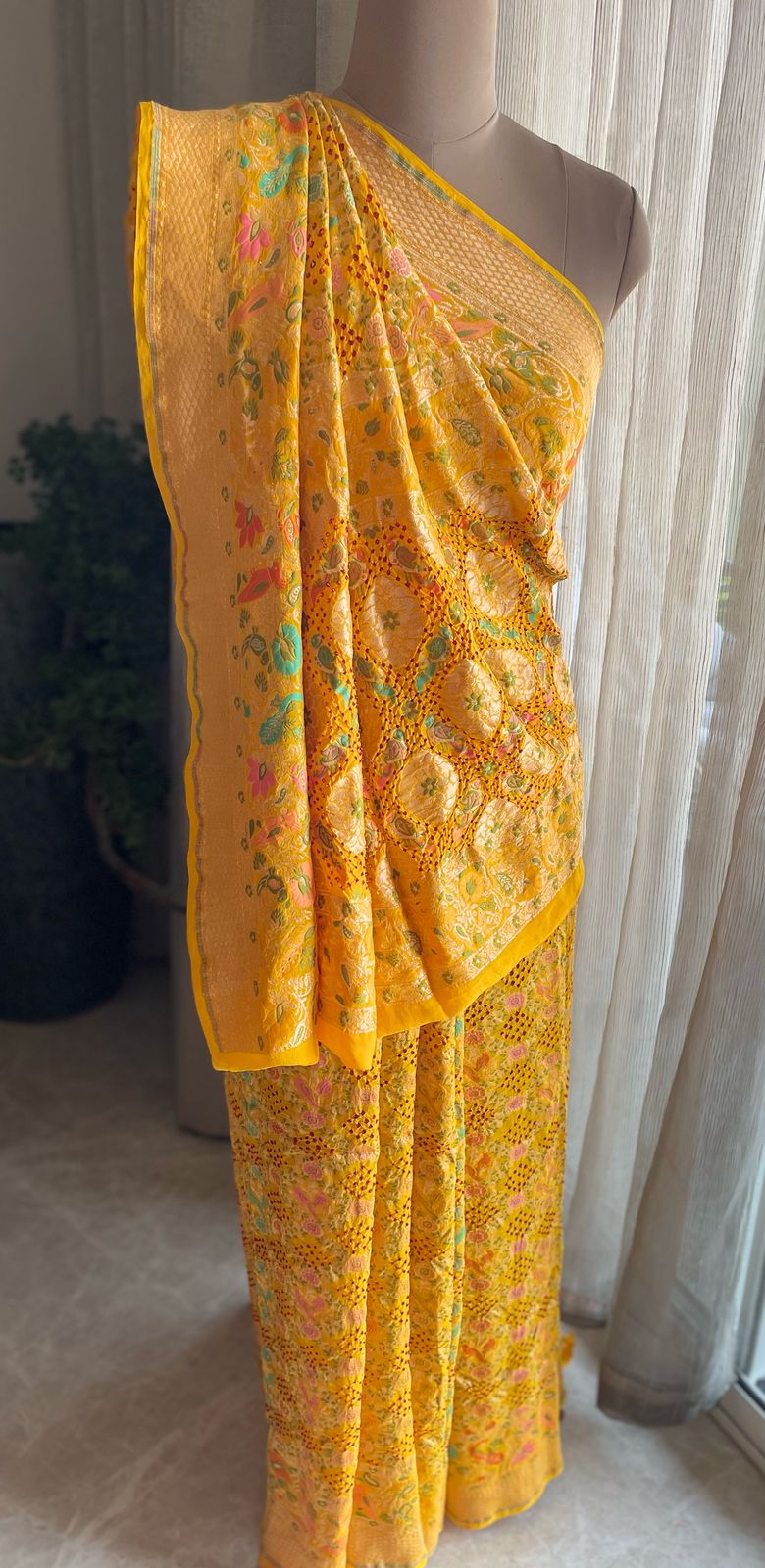 Navya - Forever Young Meenakari Motif Saree