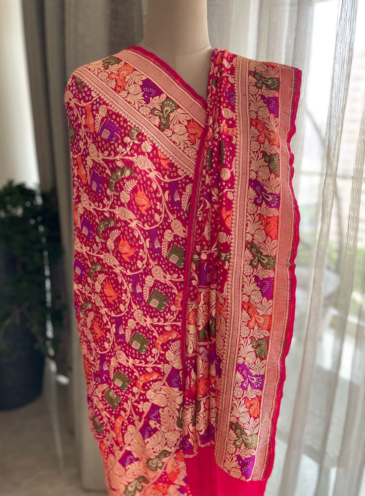 Anamika - Ring Finger Meenakari Motif Dupatta