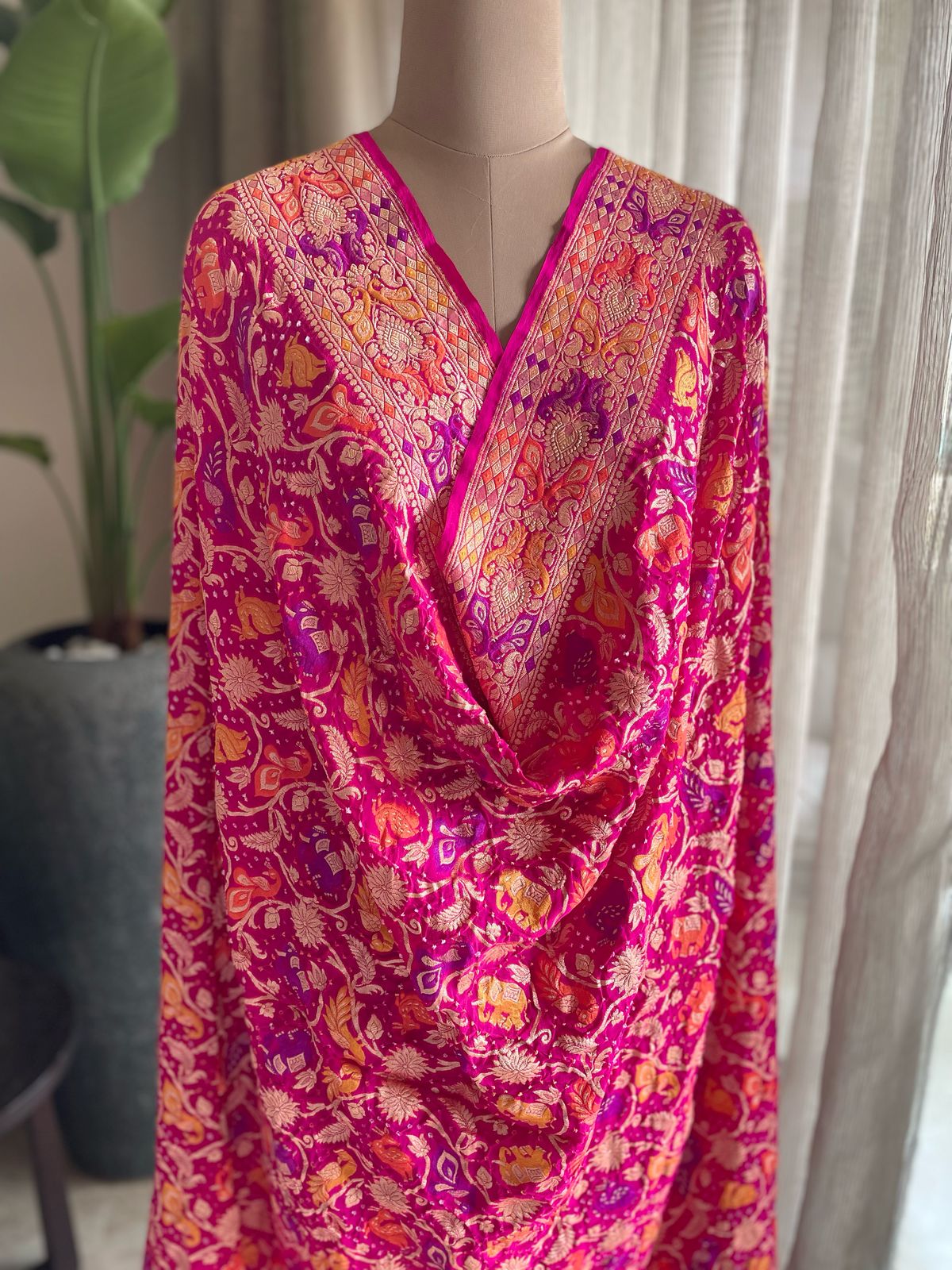 Hansika - Beautiful As Swan Meenakari Motif Dupatta