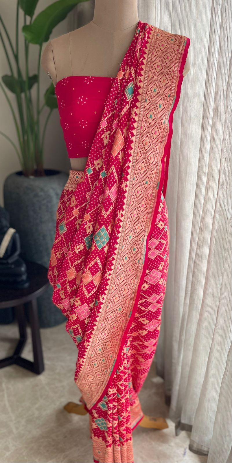 Sanjana - Gentle Meenakari Saree