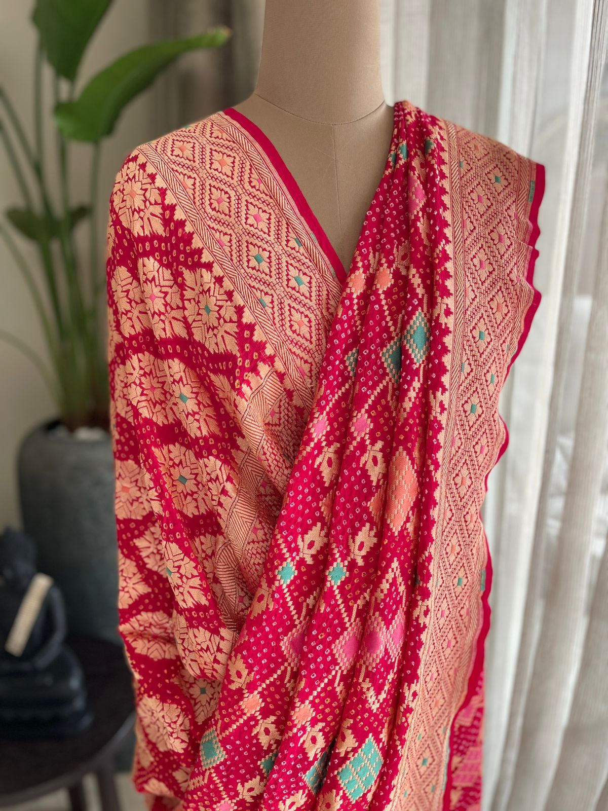 Sanjana - Gentle Meenakari Saree