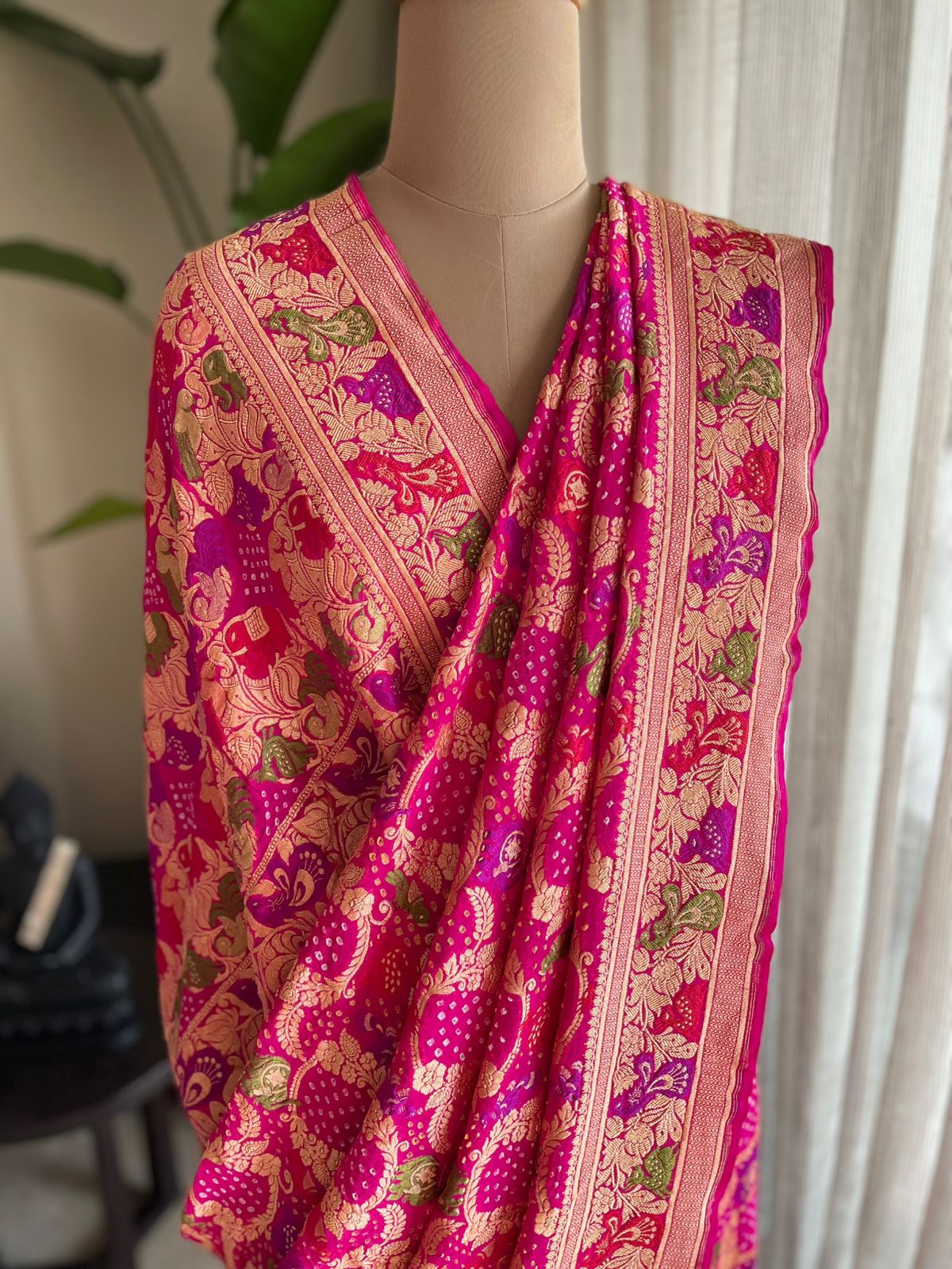 Apeksha - Hope Meenakari Motif Saree
