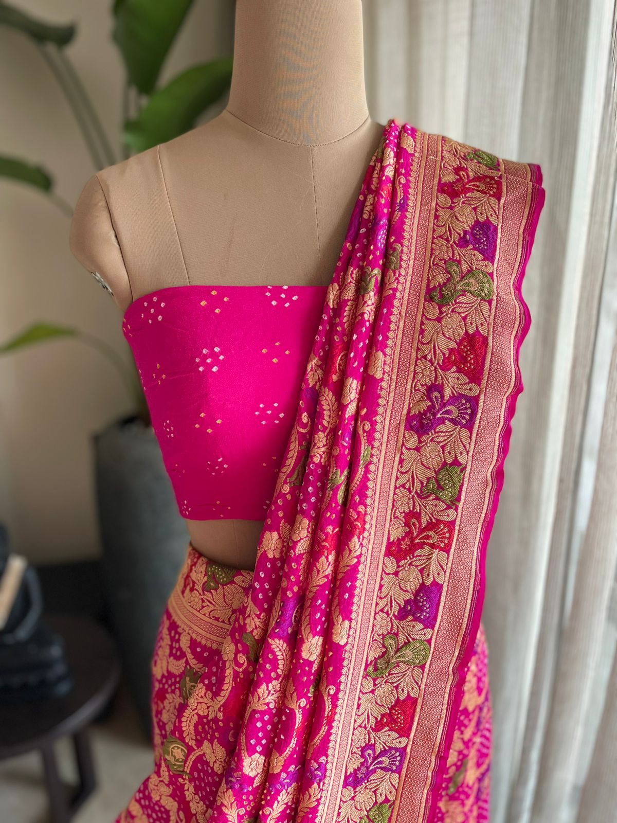 Apeksha - Hope Meenakari Motif Saree