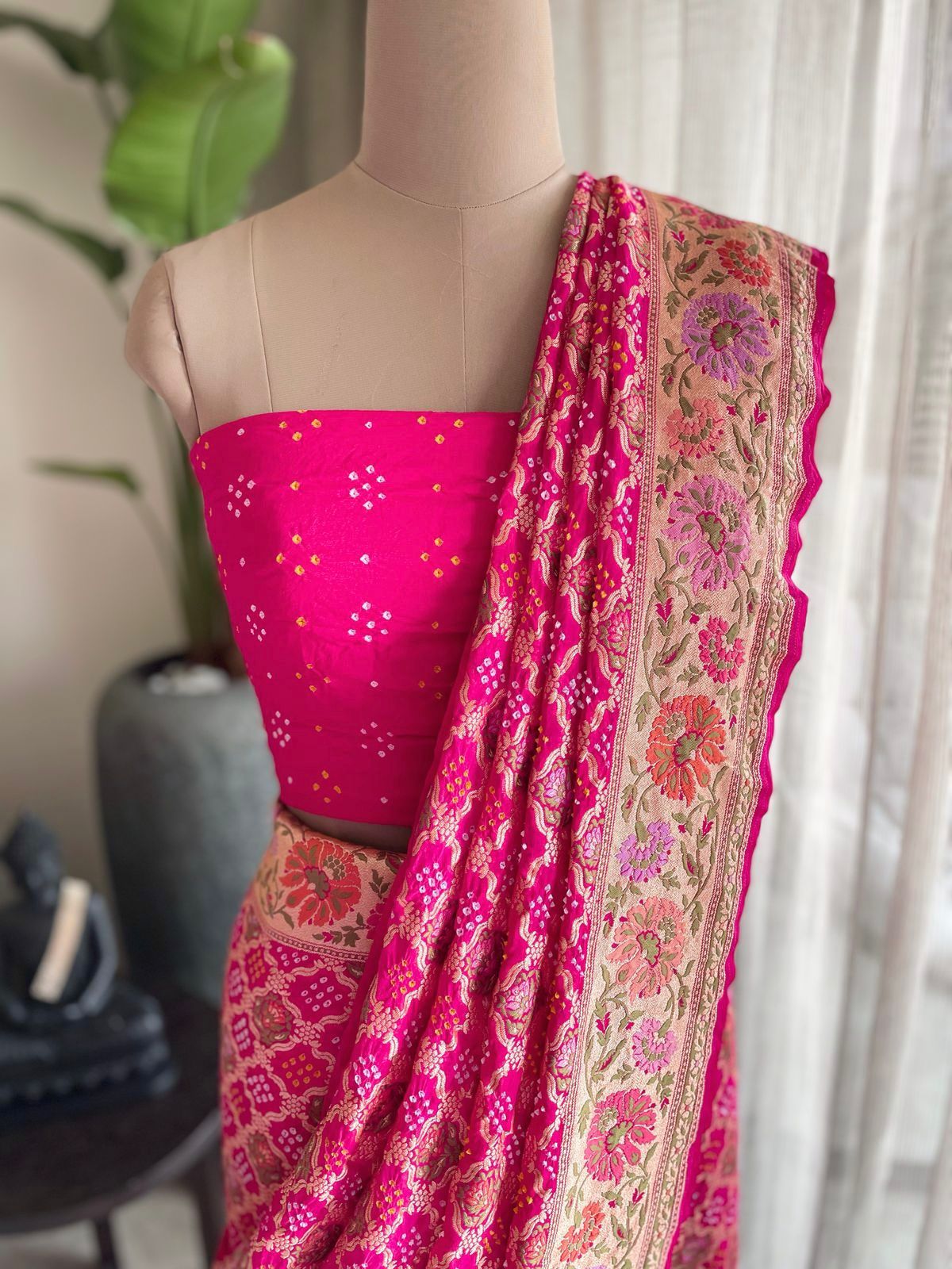 Shriya - An auspicious woman Meenakari Motif Saree