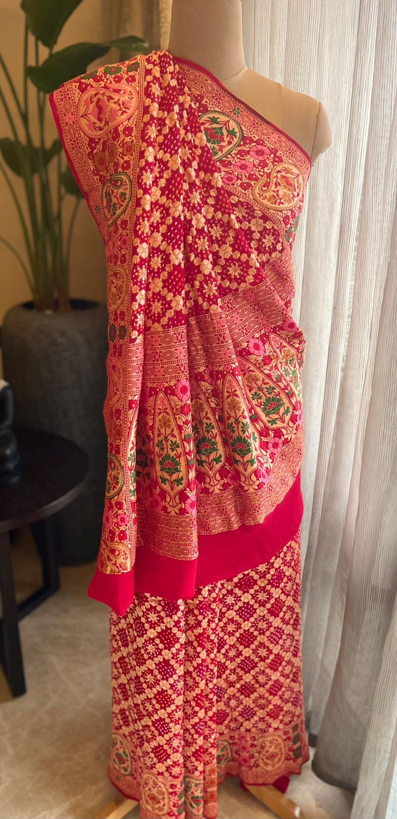 Raani Sa - The Respectful Queen Meenakari Motif Saree