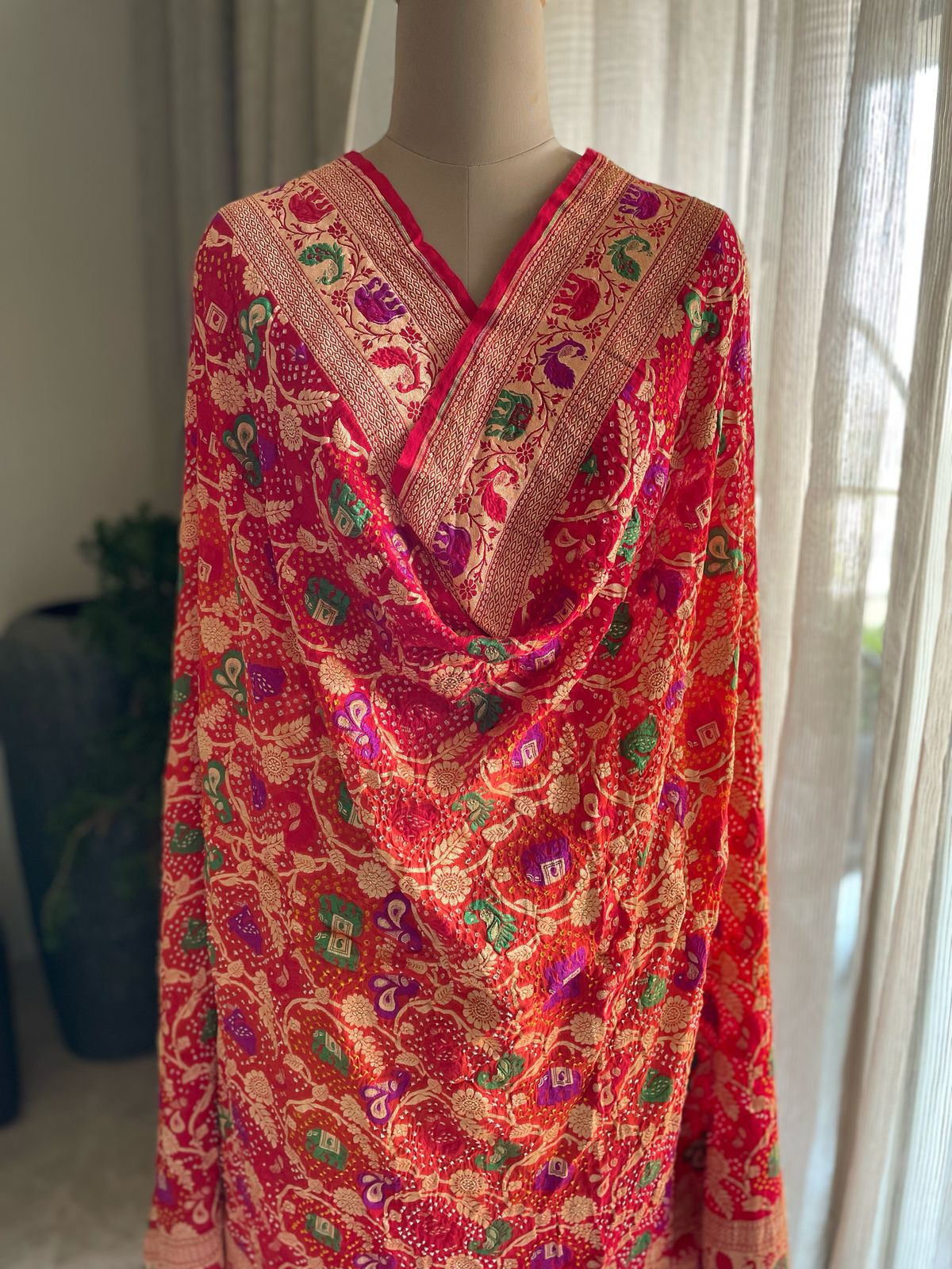 Abha - Luminous beauty Meenakari Motif Dupatta